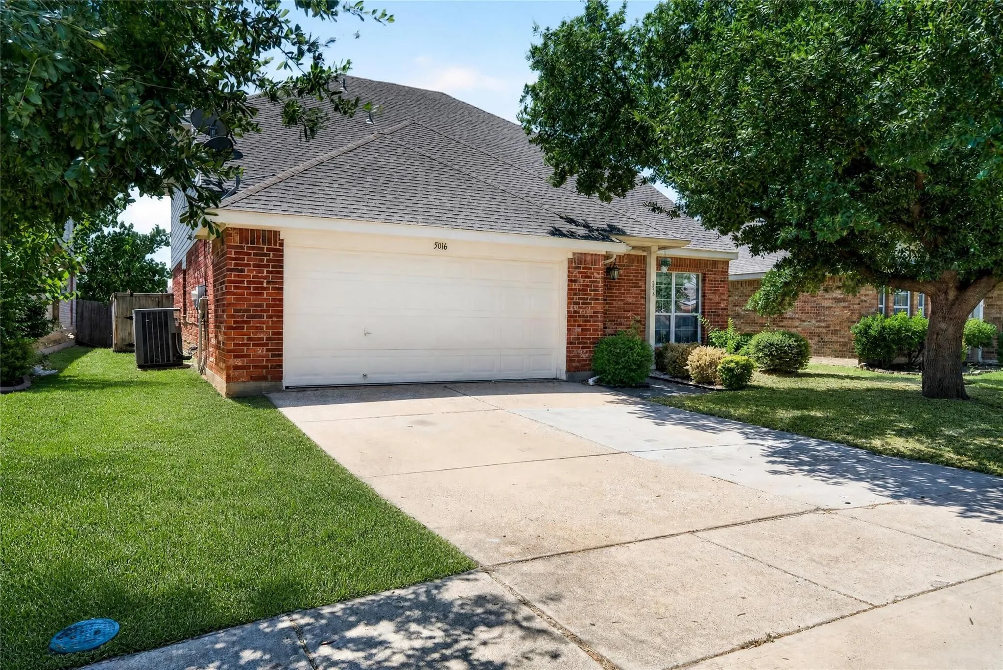 Single Family Residence For Rent in Tarrant County , 5016 Senator Drive, Fort Worth, Texas 76244, 4 Bedroom, 3 Bathroom, 2 Garage spaces, 2,527 Sqft, built in 2003, mls#21380186, Real Estate Agent in Fort Worth, Homes For Rent in Tarrant county, Homes For Rent in Fort Worth, Realtor in Fort Worth Texas, Real Estate Brokerage Independent Realty Texas, Luminita Cordes Realtor