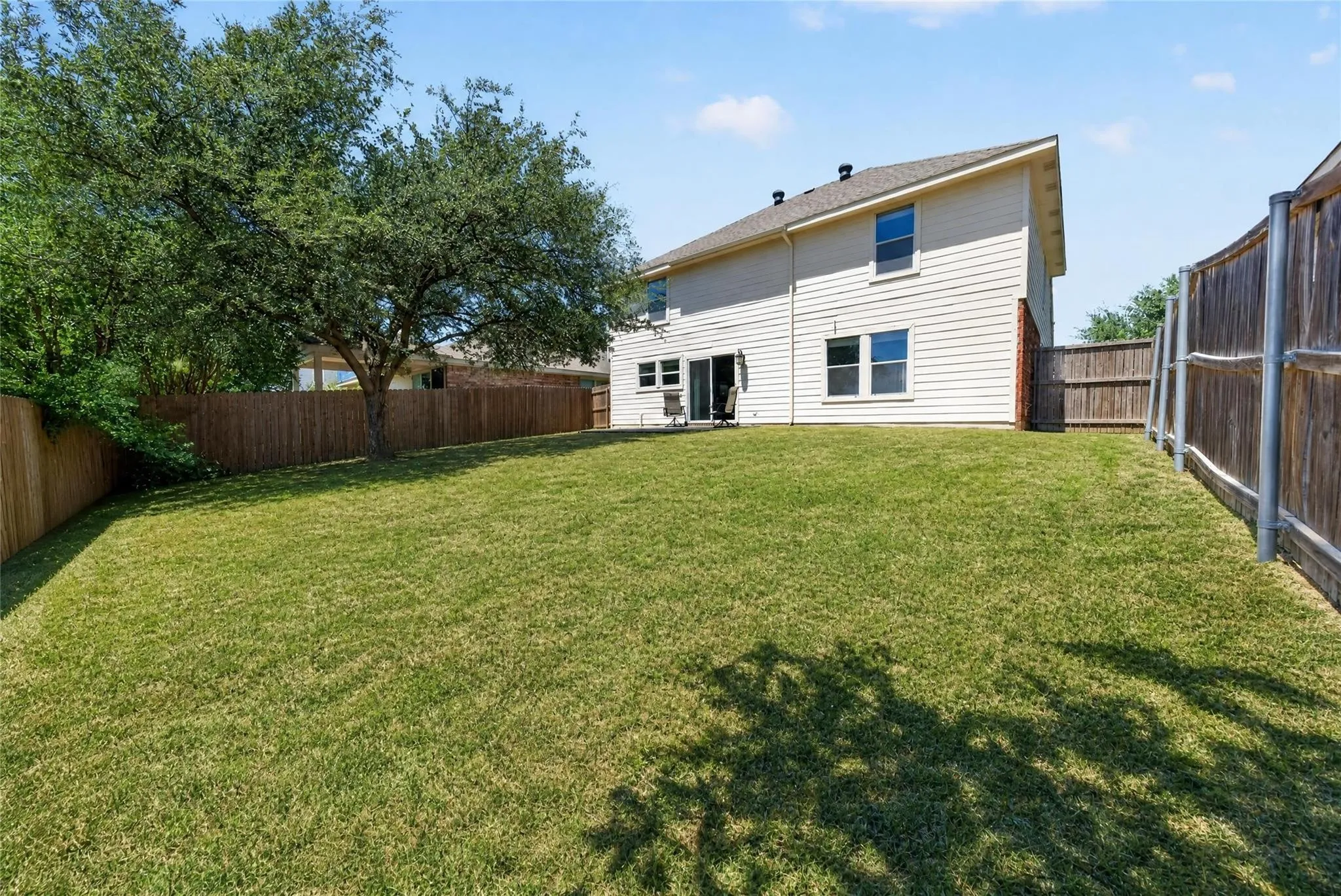 Single Family Residence For Rent in Tarrant County , 5016 Senator Drive, Fort Worth, Texas 76244, 4 Bedroom, 3 Bathroom, 2 Garage spaces, 2,527 Sqft, built in 2003, mls#21380186, Real Estate Agent in Fort Worth, Homes For Rent in Tarrant county, Homes For Rent in Fort Worth, Realtor in Fort Worth Texas, Real Estate Brokerage Independent Realty Texas, Luminita Cordes Realtor