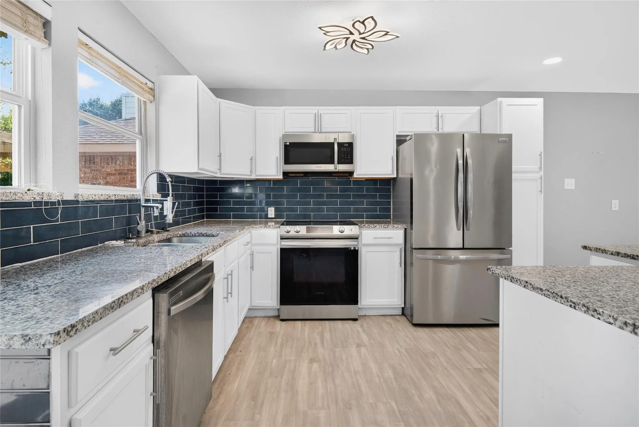 Single Family Residence For Rent in Tarrant County , 5016 Senator Drive, Fort Worth, Texas 76244, 4 Bedroom, 3 Bathroom, 2 Garage spaces, 2,527 Sqft, built in 2003, mls#21380186, Real Estate Agent in Fort Worth, Homes For Rent in Tarrant county, Homes For Rent in Fort Worth, Realtor in Fort Worth Texas, Real Estate Brokerage Independent Realty Texas, Luminita Cordes Realtor