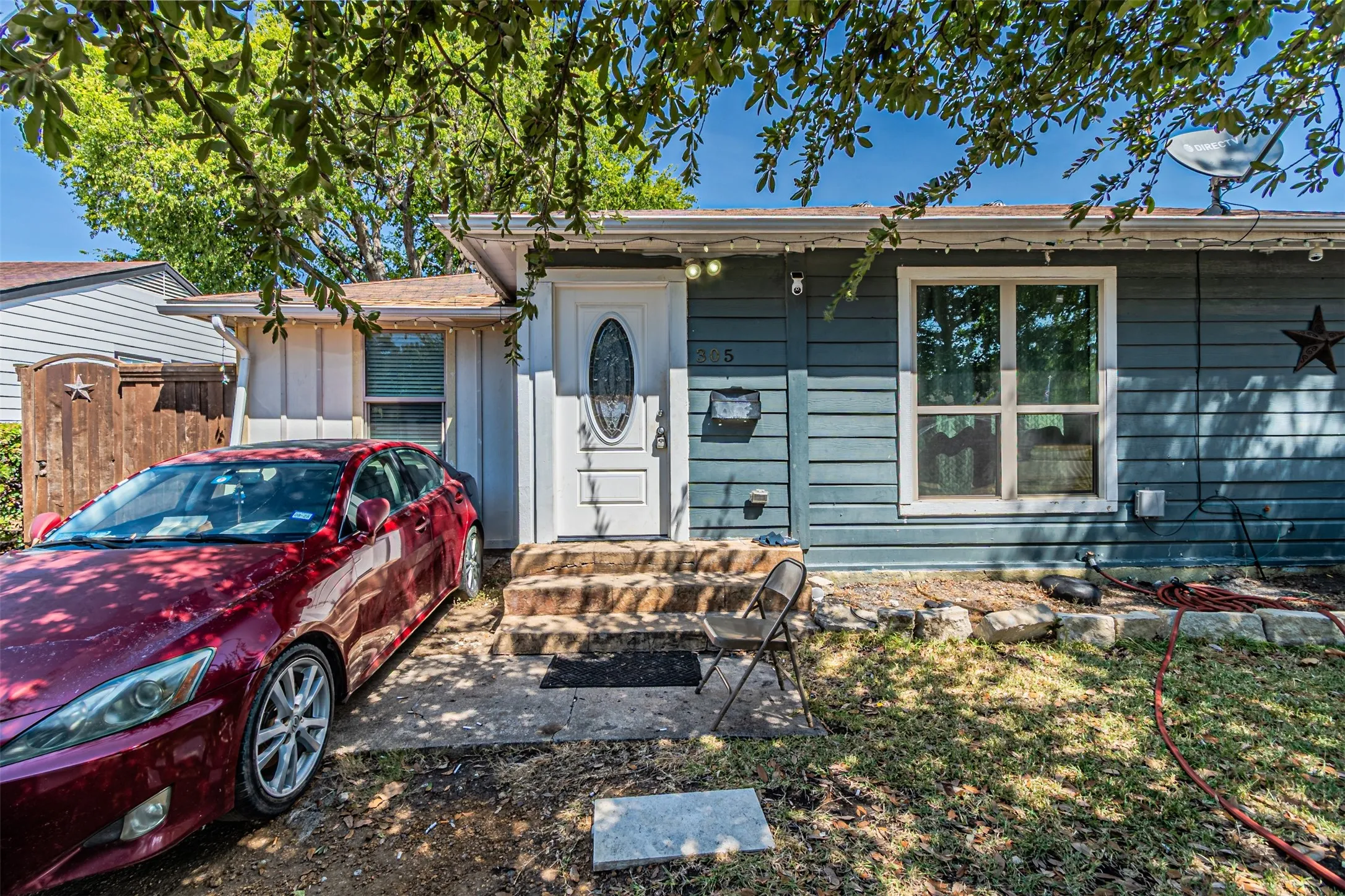 Single Family Residence For Sale in Dallas County , 305 Chandler Drive, Garland, Texas 75040, 3 Bedroom, 1 Bathroom, Garage spaces, 1,056 Sqft, built in 1952, mls#21381176, Real Estate Agent in Garland, Homes For Sale in Dallas county, Homes For Sale in Garland, Realtor in Garland Texas, Real Estate Brokerage Independent Realty Texas, Luminita Cordes Realtor