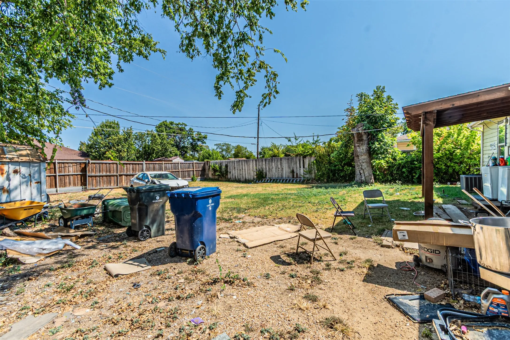 Single Family Residence For Sale in Dallas County , 305 Chandler Drive, Garland, Texas 75040, 3 Bedroom, 1 Bathroom, Garage spaces, 1,056 Sqft, built in 1952, mls#21381176, Real Estate Agent in Garland, Homes For Sale in Dallas county, Homes For Sale in Garland, Realtor in Garland Texas, Real Estate Brokerage Independent Realty Texas, Luminita Cordes Realtor