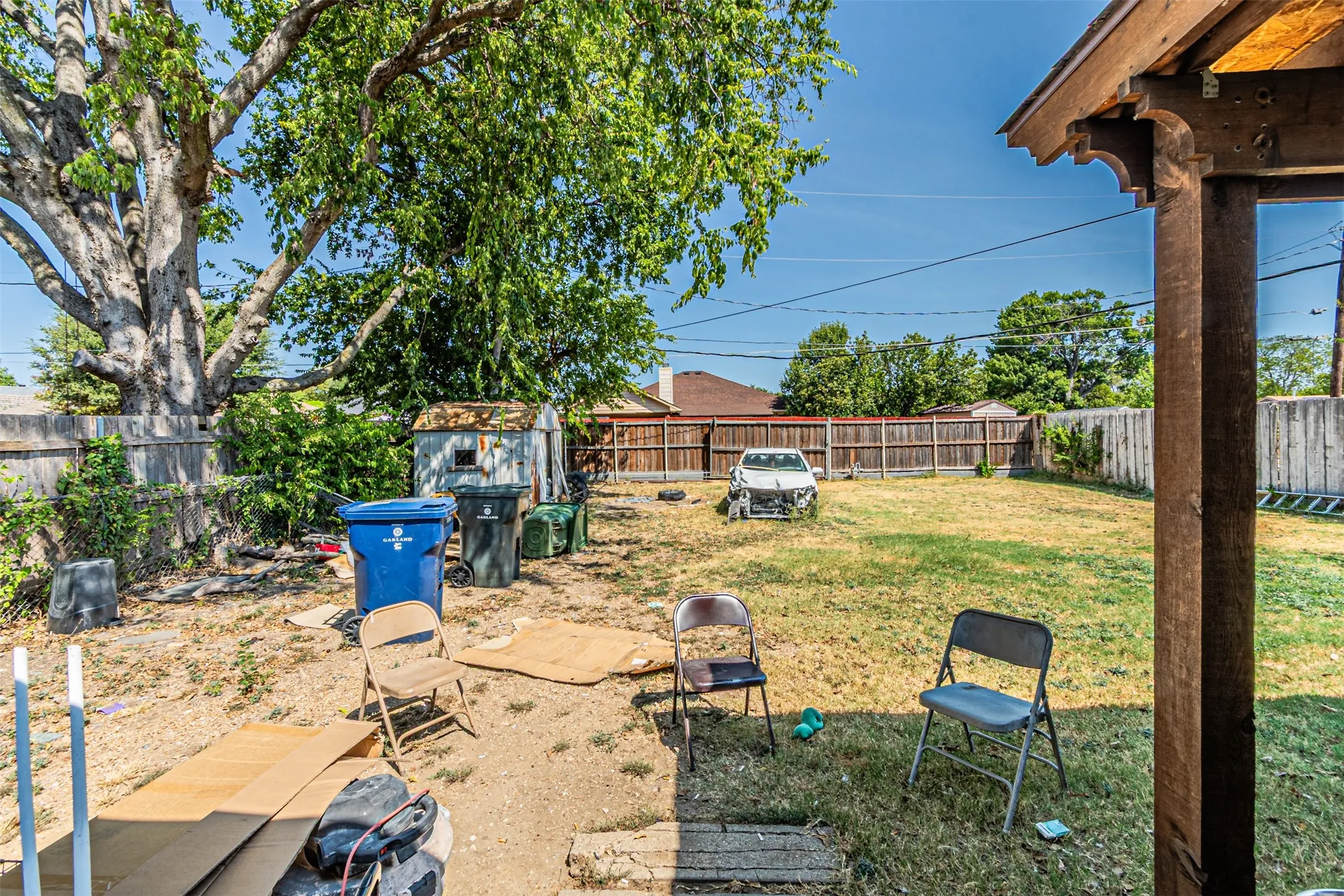 Single Family Residence For Sale in Dallas County , 305 Chandler Drive, Garland, Texas 75040, 3 Bedroom, 1 Bathroom, Garage spaces, 1,056 Sqft, built in 1952, mls#21381176, Real Estate Agent in Garland, Homes For Sale in Dallas county, Homes For Sale in Garland, Realtor in Garland Texas, Real Estate Brokerage Independent Realty Texas, Luminita Cordes Realtor
