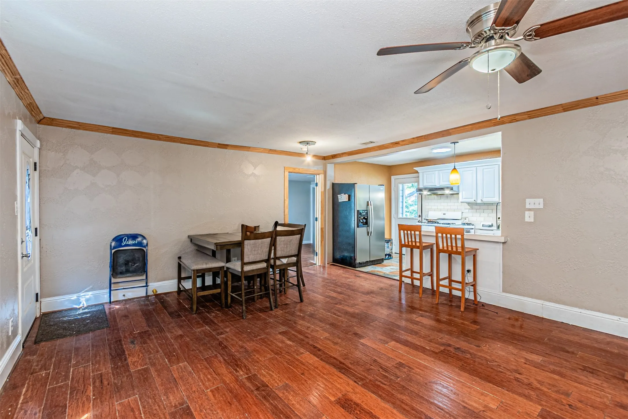 Single Family Residence For Sale in Dallas County , 305 Chandler Drive, Garland, Texas 75040, 3 Bedroom, 1 Bathroom, Garage spaces, 1,056 Sqft, built in 1952, mls#21381176, Real Estate Agent in Garland, Homes For Sale in Dallas county, Homes For Sale in Garland, Realtor in Garland Texas, Real Estate Brokerage Independent Realty Texas, Luminita Cordes Realtor