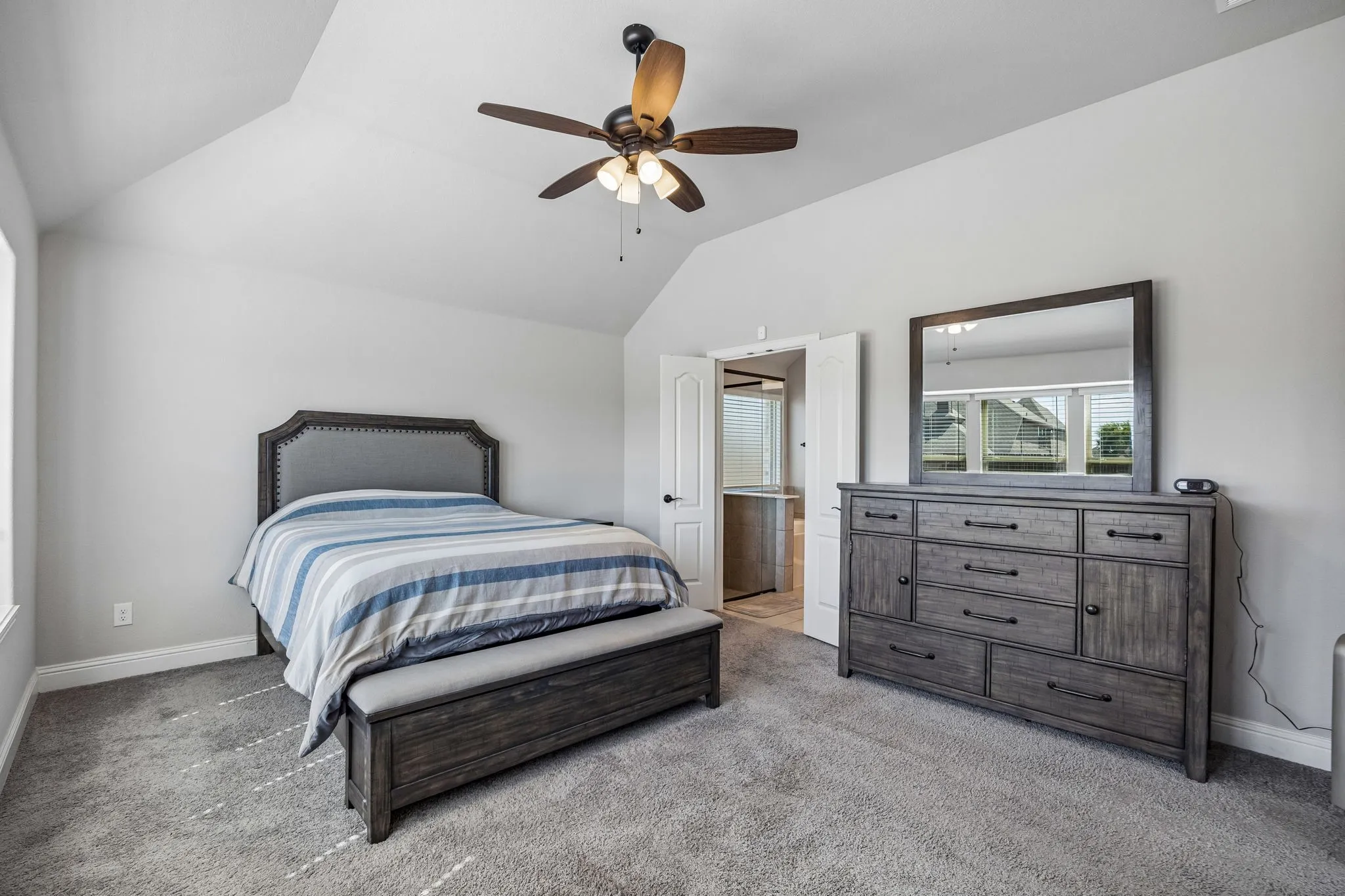 Single Family Residence For Sale in Ellis County , 209 Perennial Way, Waxahachie, Texas 75165, 4 Bedroom, 3 Bathroom, 2 Garage spaces, 2,399 Sqft, built in 2022, mls#21363236, Real Estate Agent in Waxahachie, Homes For Sale in Ellis county, Homes For Sale in Waxahachie, Realtor in Waxahachie Texas, Real Estate Brokerage Independent Realty Texas, Luminita Cordes Realtor