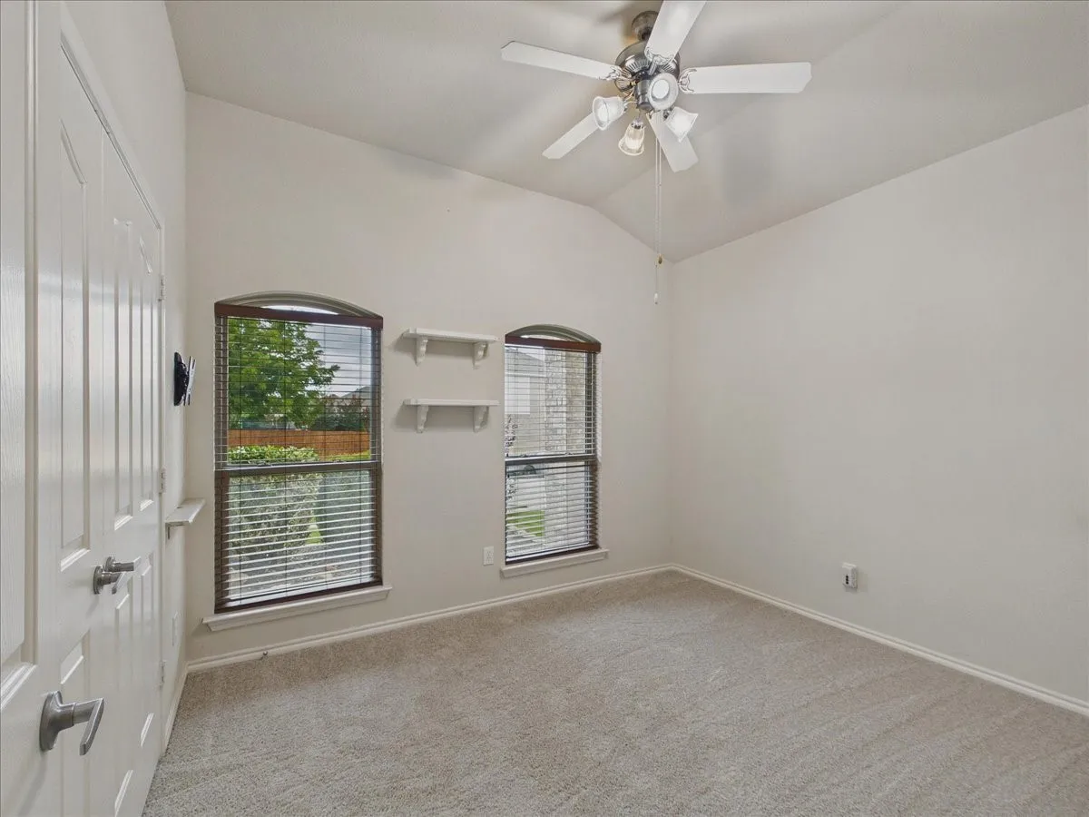 Single Family Residence For Sale in Tarrant County , 4057 Claymore Lane, Fort Worth, Texas 76244, 3 Bedroom, 2 Bathroom, 2 Garage spaces, 1,884 Sqft, built in 2006, mls#21381180, Real Estate Agent in Fort Worth, Homes For Sale in Tarrant county, Homes For Sale in Fort Worth, Realtor in Fort Worth Texas, Real Estate Brokerage Independent Realty Texas, Luminita Cordes Realtor