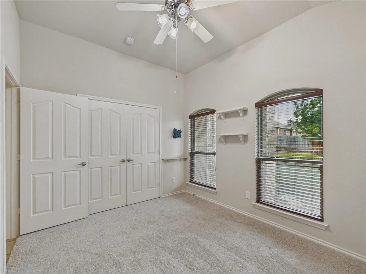 Single Family Residence For Sale in Tarrant County , 4057 Claymore Lane, Fort Worth, Texas 76244, 3 Bedroom, 2 Bathroom, 2 Garage spaces, 1,884 Sqft, built in 2006, mls#21381180, Real Estate Agent in Fort Worth, Homes For Sale in Tarrant county, Homes For Sale in Fort Worth, Realtor in Fort Worth Texas, Real Estate Brokerage Independent Realty Texas, Luminita Cordes Realtor