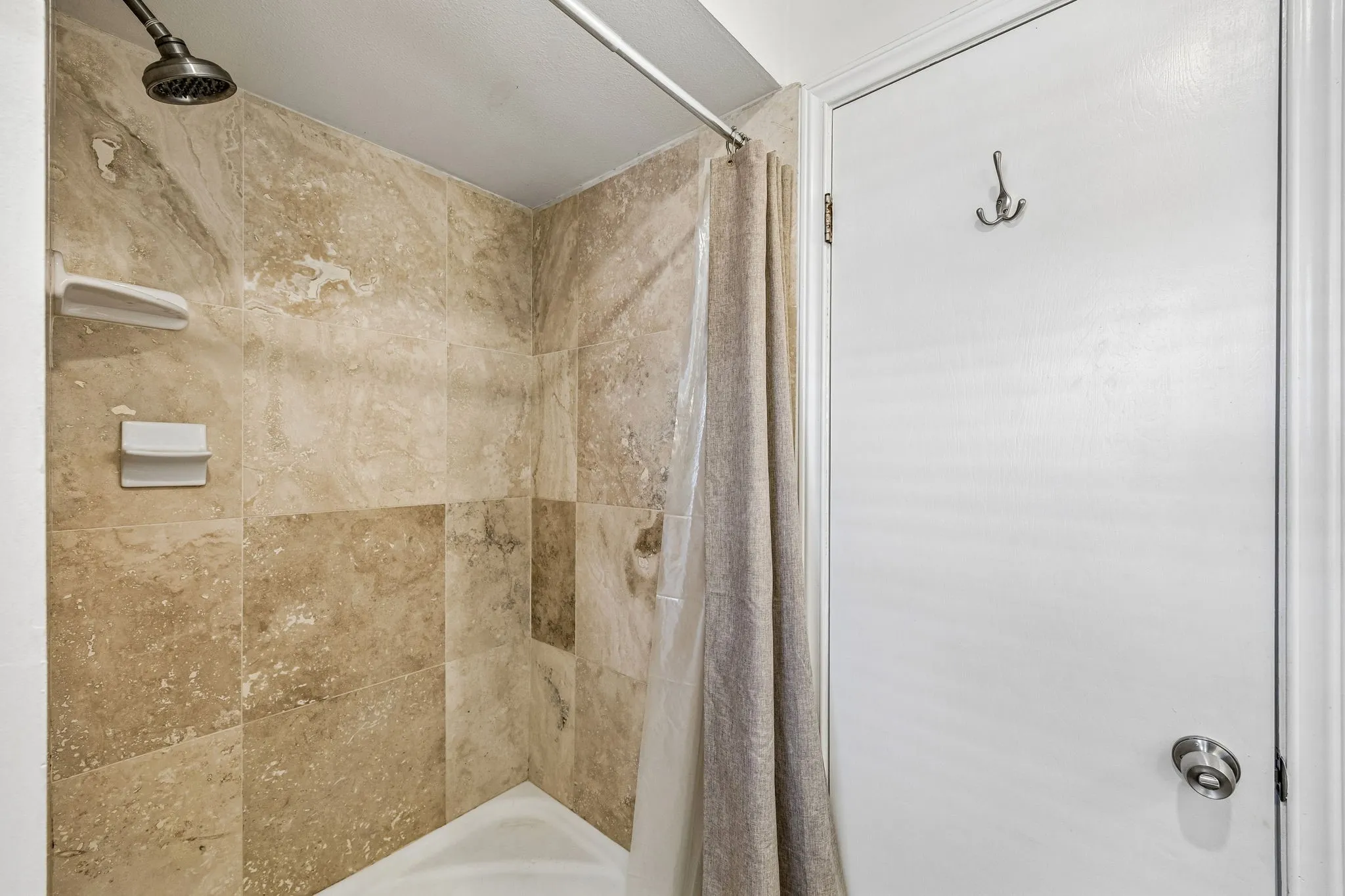 Condominium For Rent in Dallas County , 4719 Skillman Street A, Dallas, Texas 75206, 2 Bedroom, 2 Bathroom, Garage spaces, 1,379 Sqft, built in 1966, mls#21380140, Real Estate Agent in Dallas, Homes For Rent in Dallas county, Homes For Rent in Dallas, Realtor in Dallas Texas, Real Estate Brokerage Independent Realty Texas, Luminita Cordes Realtor