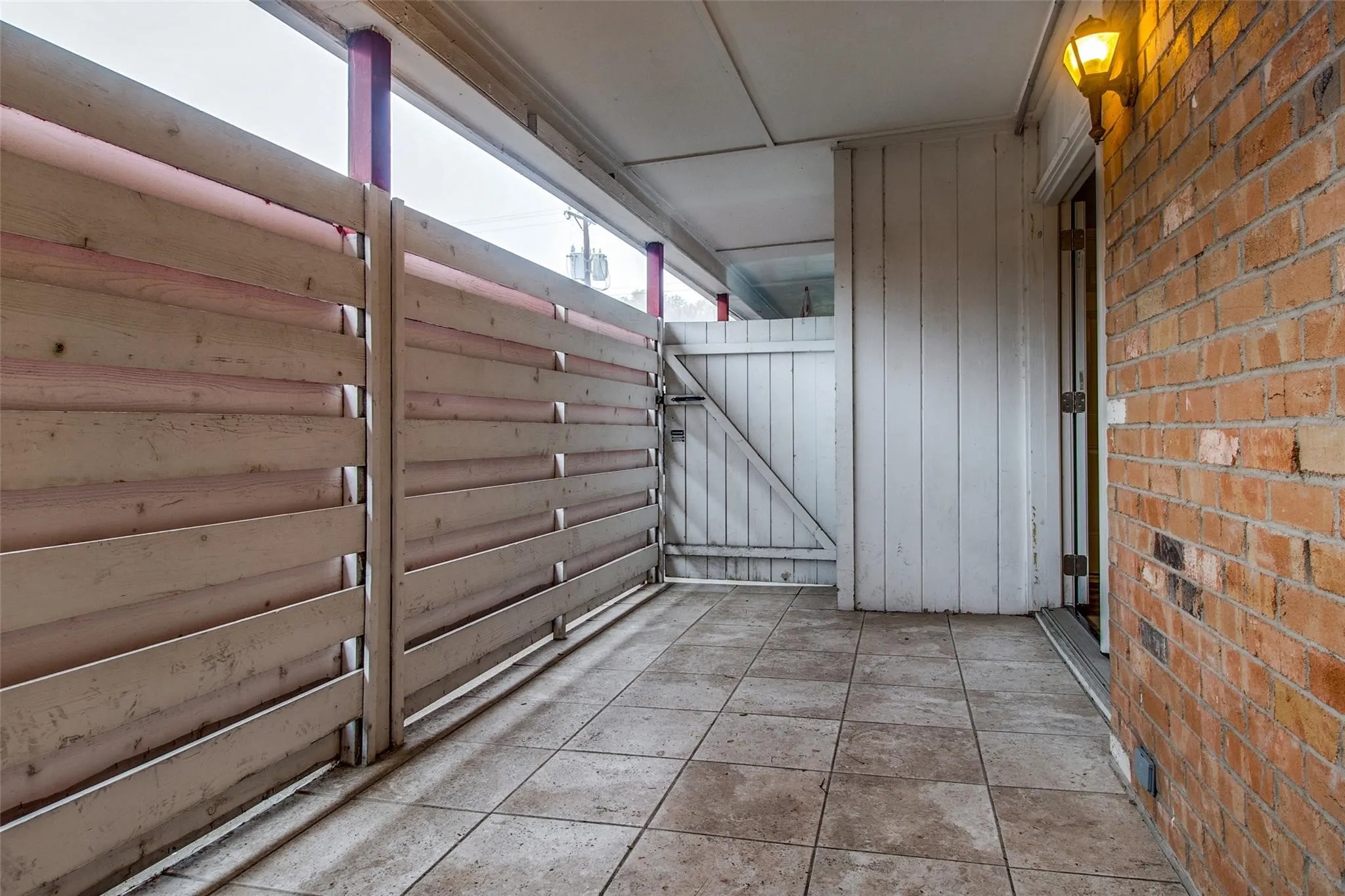 Condominium For Rent in Dallas County , 4719 Skillman Street A, Dallas, Texas 75206, 2 Bedroom, 2 Bathroom, Garage spaces, 1,379 Sqft, built in 1966, mls#21380140, Real Estate Agent in Dallas, Homes For Rent in Dallas county, Homes For Rent in Dallas, Realtor in Dallas Texas, Real Estate Brokerage Independent Realty Texas, Luminita Cordes Realtor
