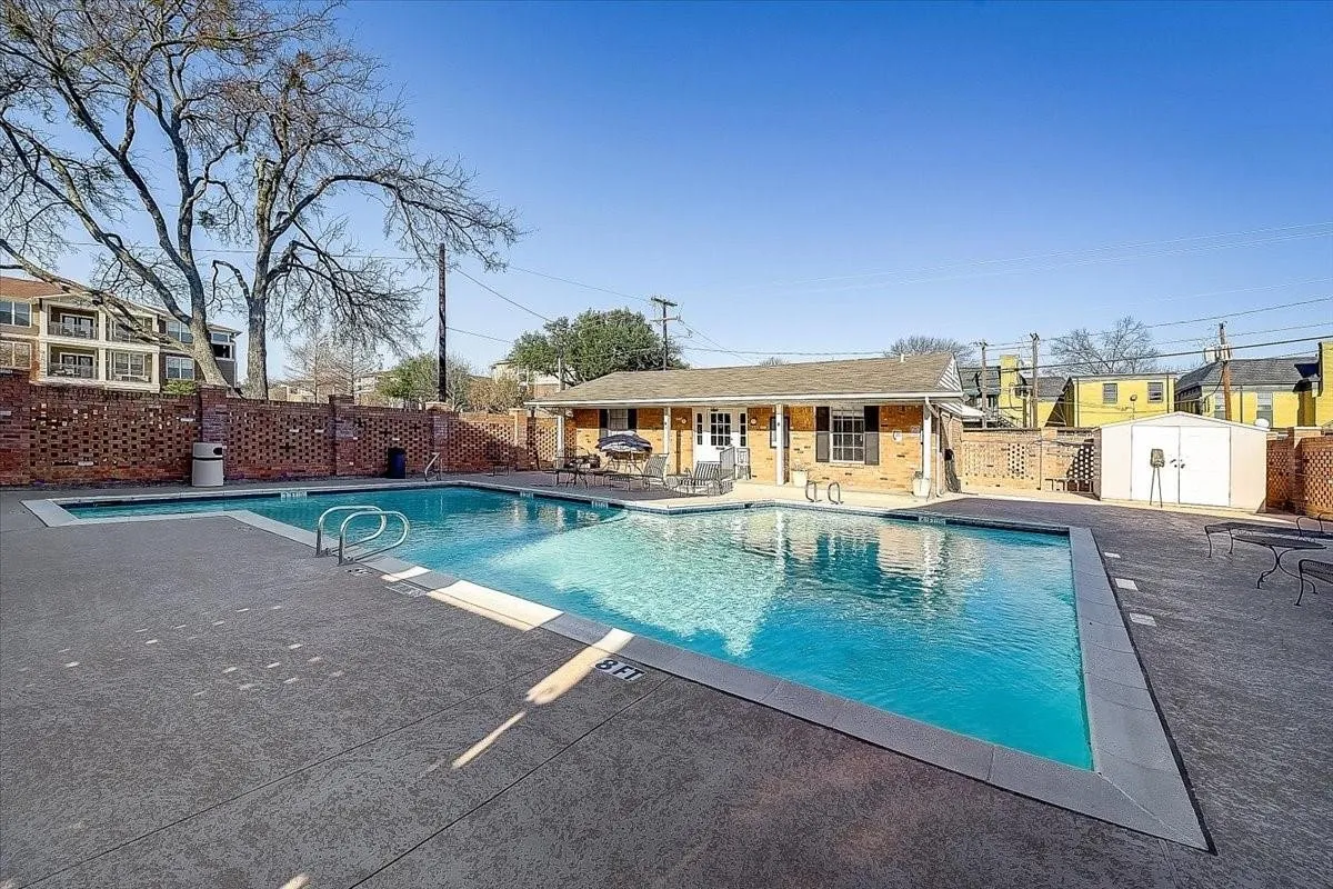 Condominium For Rent in Dallas County , 4719 Skillman Street A, Dallas, Texas 75206, 2 Bedroom, 2 Bathroom, Garage spaces, 1,379 Sqft, built in 1966, mls#21380140, Real Estate Agent in Dallas, Homes For Rent in Dallas county, Homes For Rent in Dallas, Realtor in Dallas Texas, Real Estate Brokerage Independent Realty Texas, Luminita Cordes Realtor