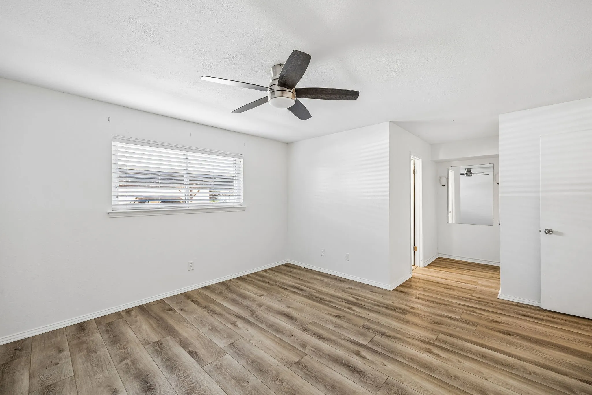Condominium For Rent in Dallas County , 4719 Skillman Street A, Dallas, Texas 75206, 2 Bedroom, 2 Bathroom, Garage spaces, 1,379 Sqft, built in 1966, mls#21380140, Real Estate Agent in Dallas, Homes For Rent in Dallas county, Homes For Rent in Dallas, Realtor in Dallas Texas, Real Estate Brokerage Independent Realty Texas, Luminita Cordes Realtor