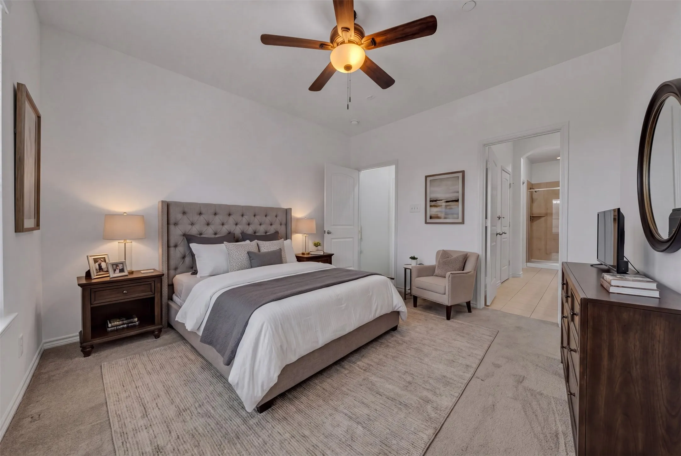 Condominium For Sale in Tarrant County , 950 Henderson Street 1214, Fort Worth, Texas 76102, 1 Bedroom, 2 Bathroom, Garage spaces, 1,013 Sqft, built in 2007, mls#21376321, Real Estate Agent in Fort Worth, Homes For Sale in Tarrant county, Homes For Sale in Fort Worth, Realtor in Fort Worth Texas, Real Estate Brokerage Independent Realty Texas, Luminita Cordes Realtor