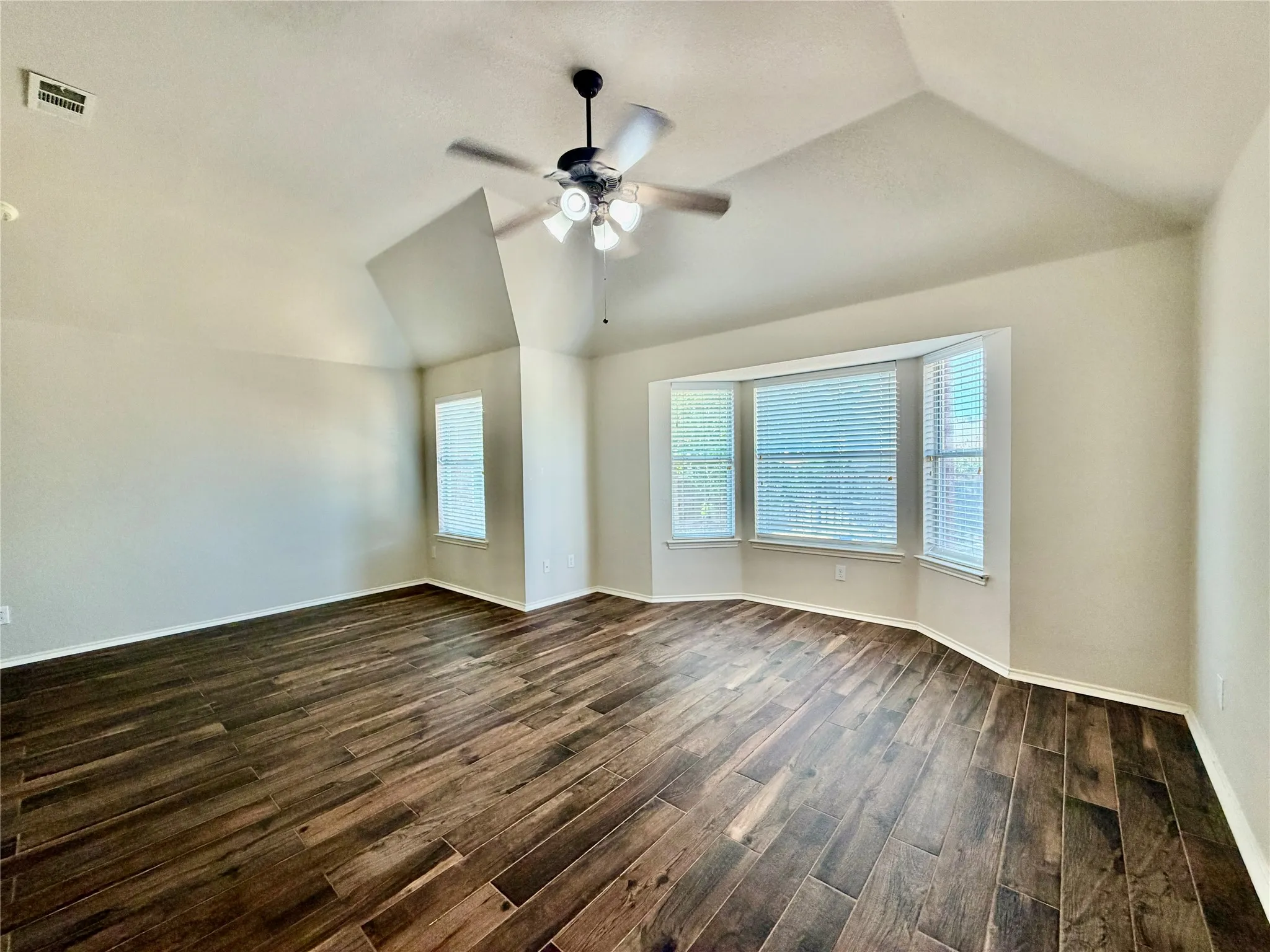 Single Family Residence For Rent in Dallas County , 4611 Harvest Lane, Sachse, Texas 75048, 4 Bedroom, 2 Bathroom, 1 Garage spaces, 2,159 Sqft, built in 2003, mls#21381191, Real Estate Agent in Sachse, Homes For Rent in Dallas county, Homes For Rent in Sachse, Realtor in Sachse Texas, Real Estate Brokerage Independent Realty Texas, Luminita Cordes Realtor