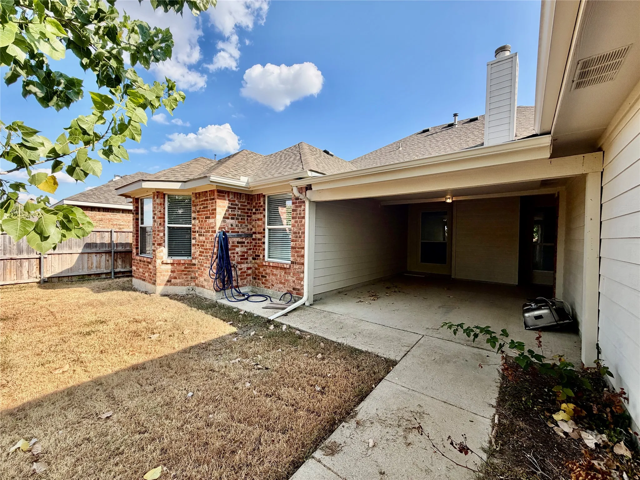 Single Family Residence For Rent in Dallas County , 4611 Harvest Lane, Sachse, Texas 75048, 4 Bedroom, 2 Bathroom, 1 Garage spaces, 2,159 Sqft, built in 2003, mls#21381191, Real Estate Agent in Sachse, Homes For Rent in Dallas county, Homes For Rent in Sachse, Realtor in Sachse Texas, Real Estate Brokerage Independent Realty Texas, Luminita Cordes Realtor