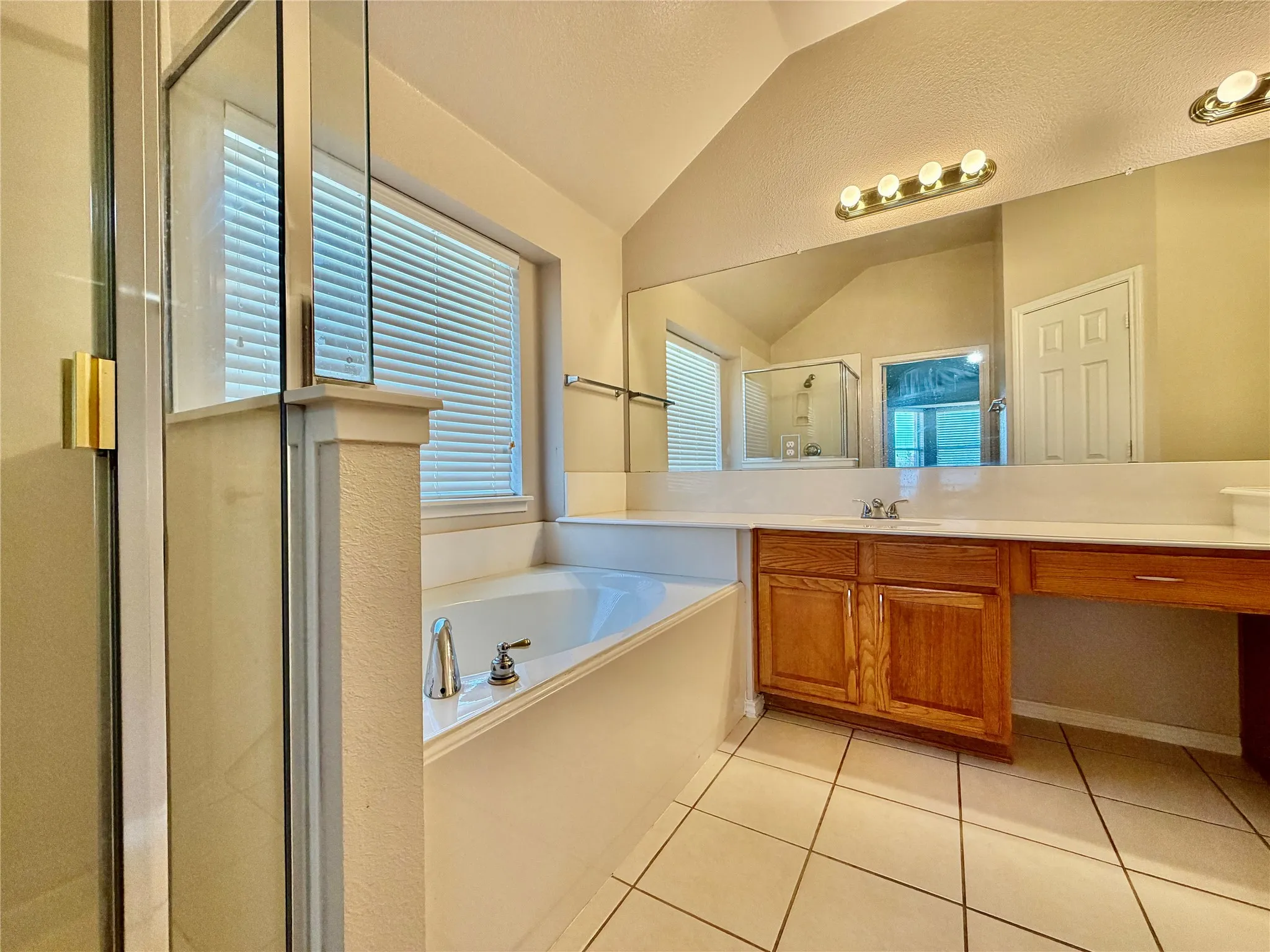 Single Family Residence For Rent in Dallas County , 4611 Harvest Lane, Sachse, Texas 75048, 4 Bedroom, 2 Bathroom, 1 Garage spaces, 2,159 Sqft, built in 2003, mls#21381191, Real Estate Agent in Sachse, Homes For Rent in Dallas county, Homes For Rent in Sachse, Realtor in Sachse Texas, Real Estate Brokerage Independent Realty Texas, Luminita Cordes Realtor