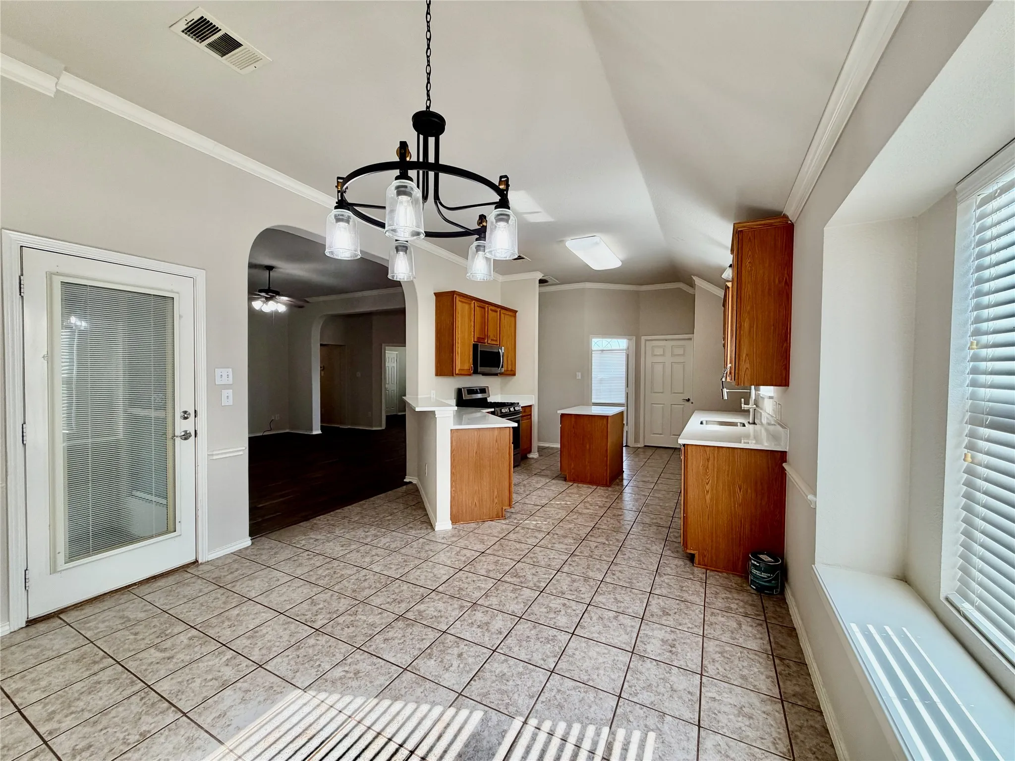 Single Family Residence For Rent in Dallas County , 4611 Harvest Lane, Sachse, Texas 75048, 4 Bedroom, 2 Bathroom, 1 Garage spaces, 2,159 Sqft, built in 2003, mls#21381191, Real Estate Agent in Sachse, Homes For Rent in Dallas county, Homes For Rent in Sachse, Realtor in Sachse Texas, Real Estate Brokerage Independent Realty Texas, Luminita Cordes Realtor