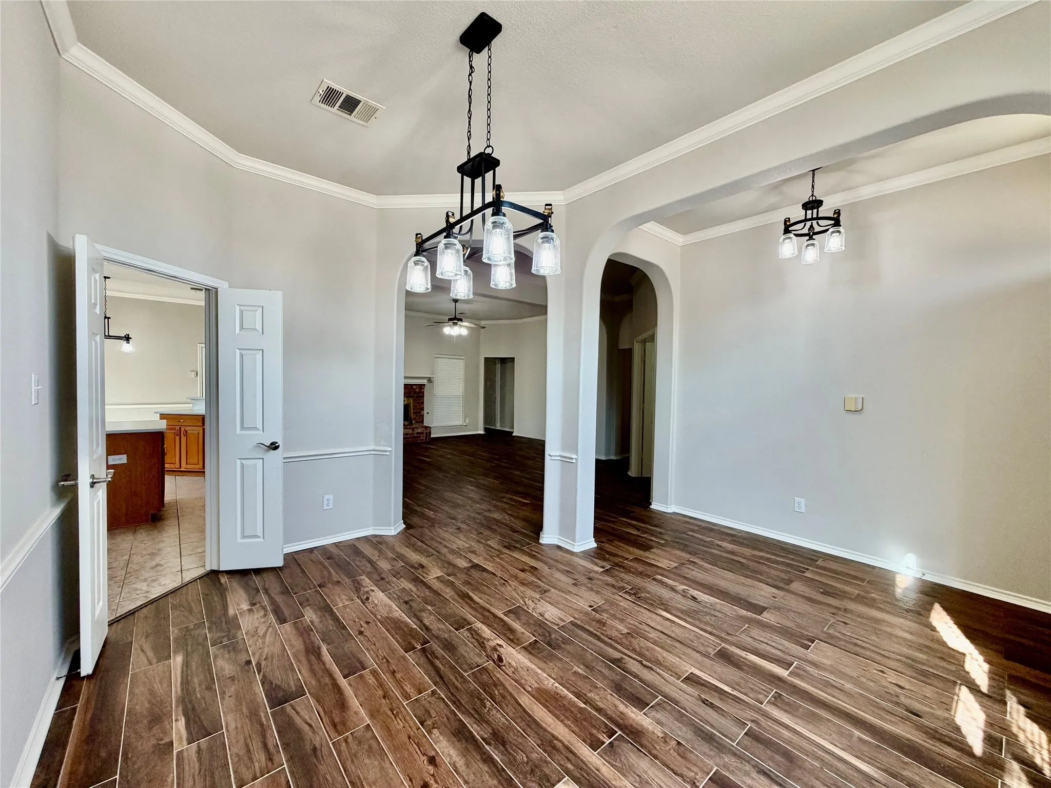 Single Family Residence For Rent in Dallas County , 4611 Harvest Lane, Sachse, Texas 75048, 4 Bedroom, 2 Bathroom, 1 Garage spaces, 2,159 Sqft, built in 2003, mls#21381191, Real Estate Agent in Sachse, Homes For Rent in Dallas county, Homes For Rent in Sachse, Realtor in Sachse Texas, Real Estate Brokerage Independent Realty Texas, Luminita Cordes Realtor