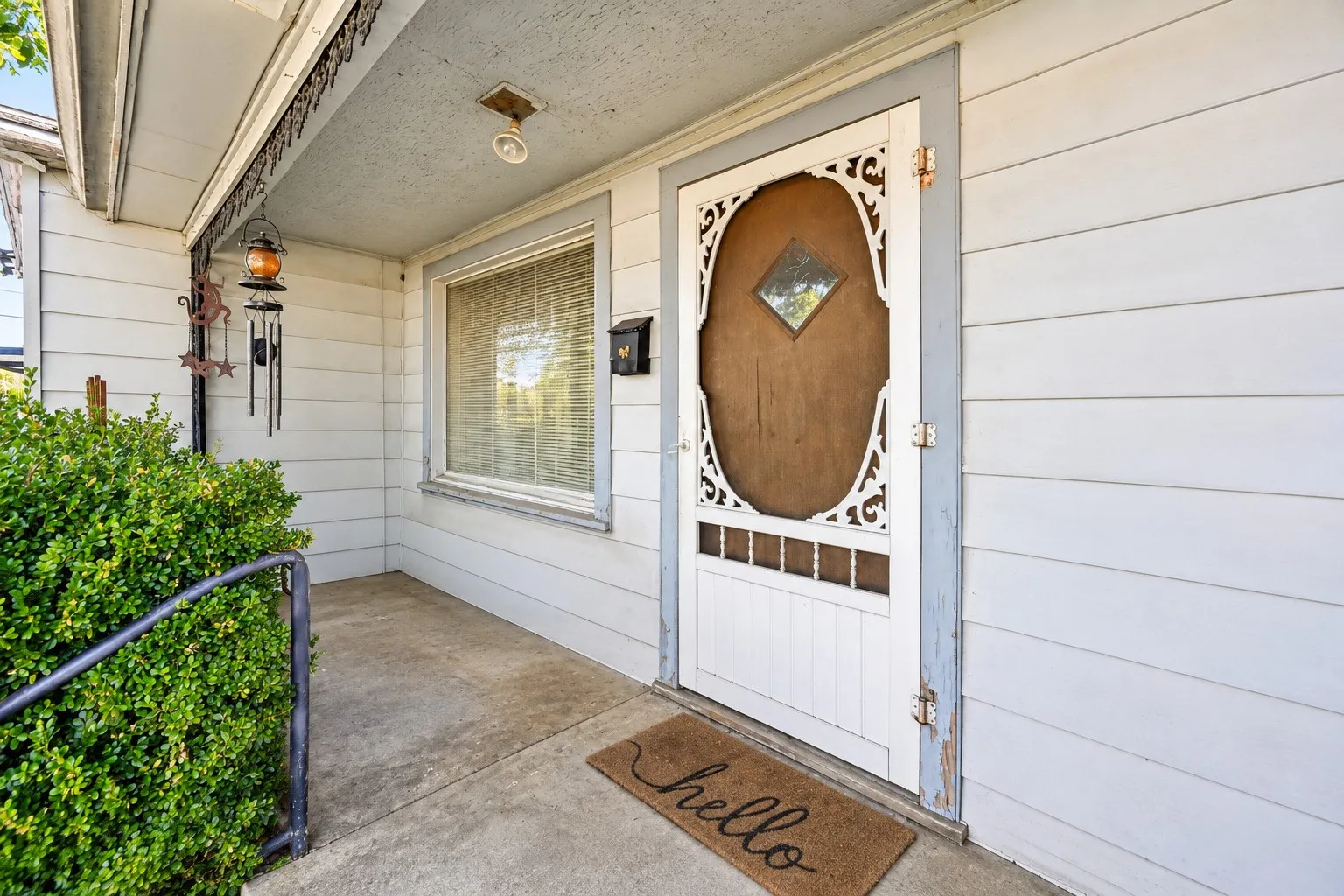 Single Family Residence For Sale in Callahan County , 525 Chestnut Street, Baird, Texas 79504, 3 Bedroom, 1 Bathroom, 1 Garage spaces, 1,162 Sqft, built in 1940, mls#21381187, Real Estate Agent in Baird, Homes For Sale in Callahan county, Homes For Sale in Baird, Realtor in Baird Texas, Real Estate Brokerage Independent Realty Texas, Luminita Cordes Realtor