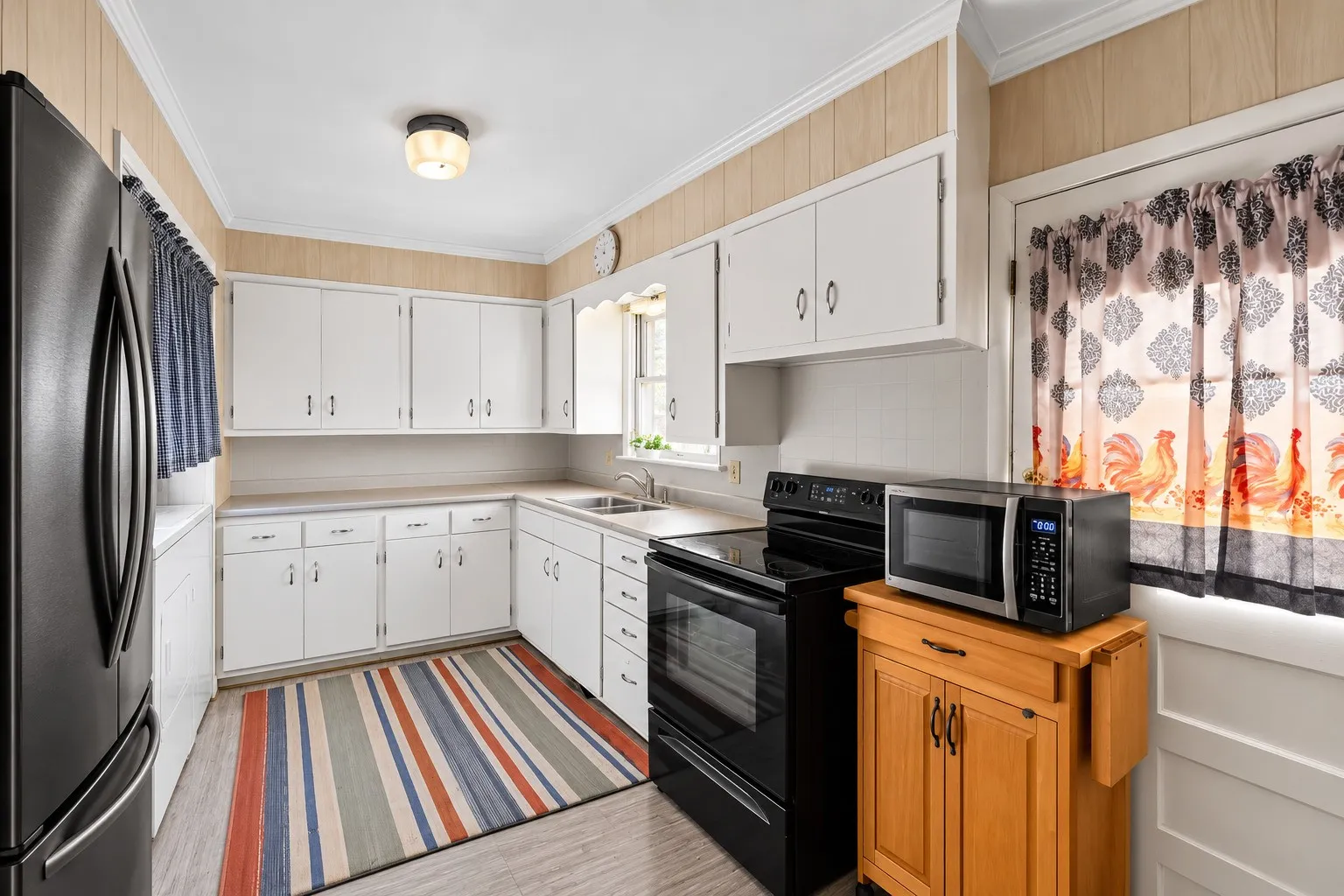 Single Family Residence For Sale in Callahan County , 525 Chestnut Street, Baird, Texas 79504, 3 Bedroom, 1 Bathroom, 1 Garage spaces, 1,162 Sqft, built in 1940, mls#21381187, Real Estate Agent in Baird, Homes For Sale in Callahan county, Homes For Sale in Baird, Realtor in Baird Texas, Real Estate Brokerage Independent Realty Texas, Luminita Cordes Realtor