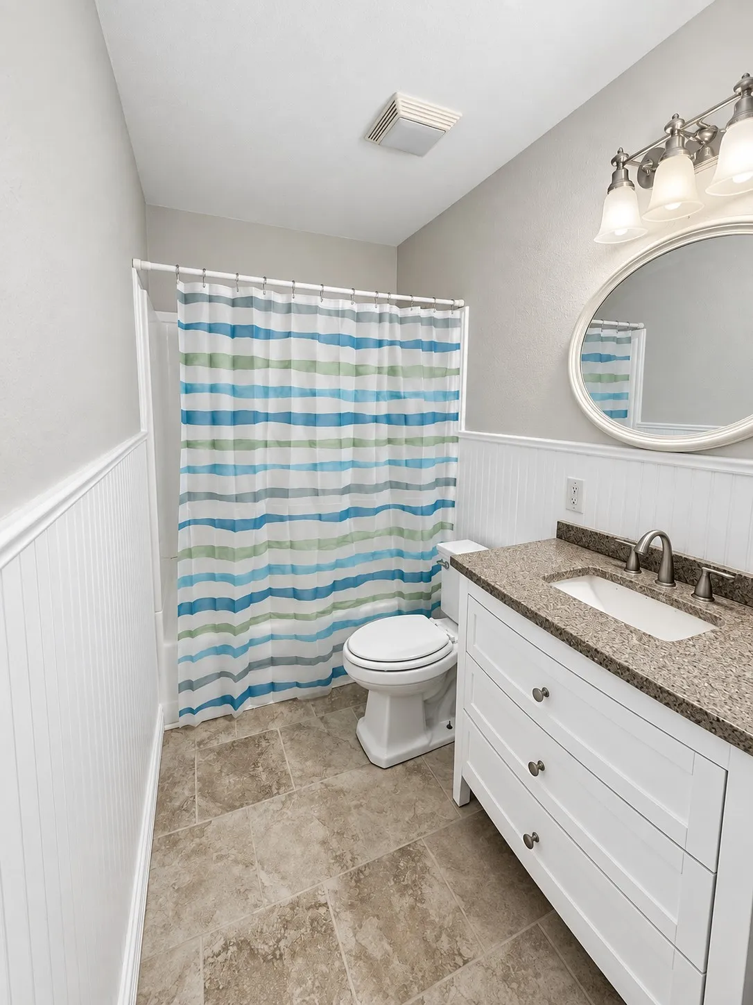 Single Family Residence For Sale in Clay County , 1109 E Ikard Street, Henrietta, Texas 76365, 3 Bedroom, 2 Bathroom, Garage spaces, 1,236 Sqft, built in 1954, mls#21381196, Real Estate Agent in Henrietta, Homes For Sale in Clay county, Homes For Sale in Henrietta, Realtor in Henrietta Texas, Real Estate Brokerage Independent Realty Texas, Luminita Cordes Realtor