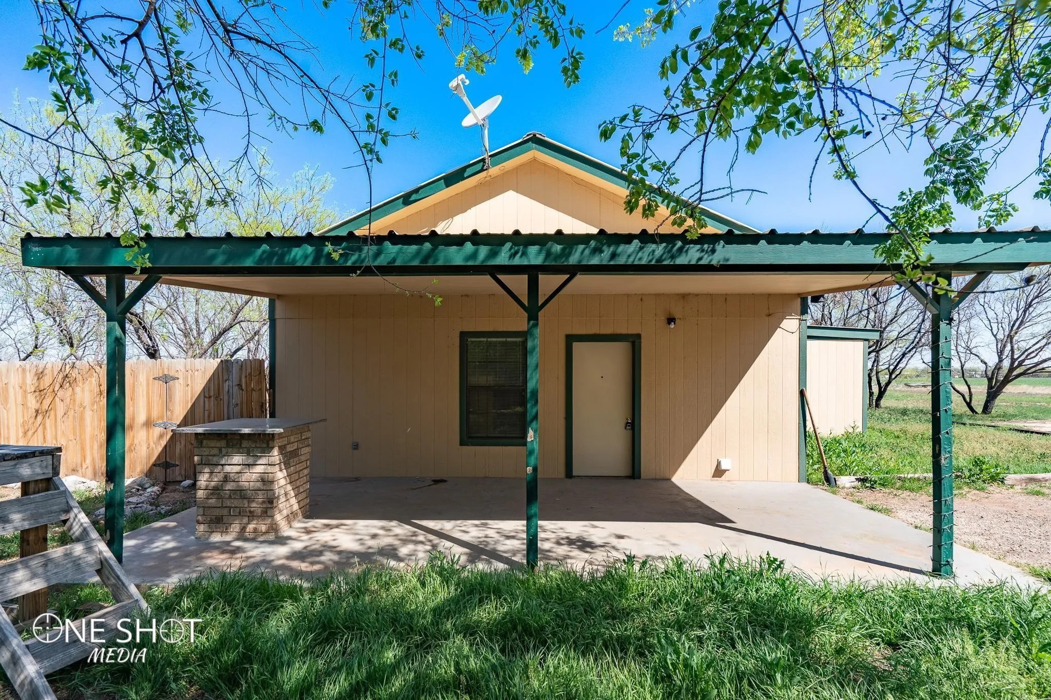 Single Family Residence For Rent in Taylor County , 542 Mccartney Lane, Tye, Texas 79563, 3 Bedroom, 2 Bathroom, Garage spaces, 1,650 Sqft, built in 2009, mls#21381202, Real Estate Agent in Tye, Homes For Rent in Taylor county, Homes For Rent in Tye, Realtor in Tye Texas, Real Estate Brokerage Independent Realty Texas, Luminita Cordes Realtor