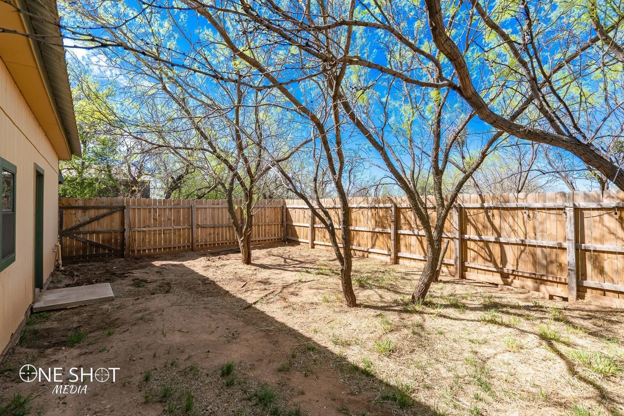 Single Family Residence For Rent in Taylor County , 542 Mccartney Lane, Tye, Texas 79563, 3 Bedroom, 2 Bathroom, Garage spaces, 1,650 Sqft, built in 2009, mls#21381202, Real Estate Agent in Tye, Homes For Rent in Taylor county, Homes For Rent in Tye, Realtor in Tye Texas, Real Estate Brokerage Independent Realty Texas, Luminita Cordes Realtor