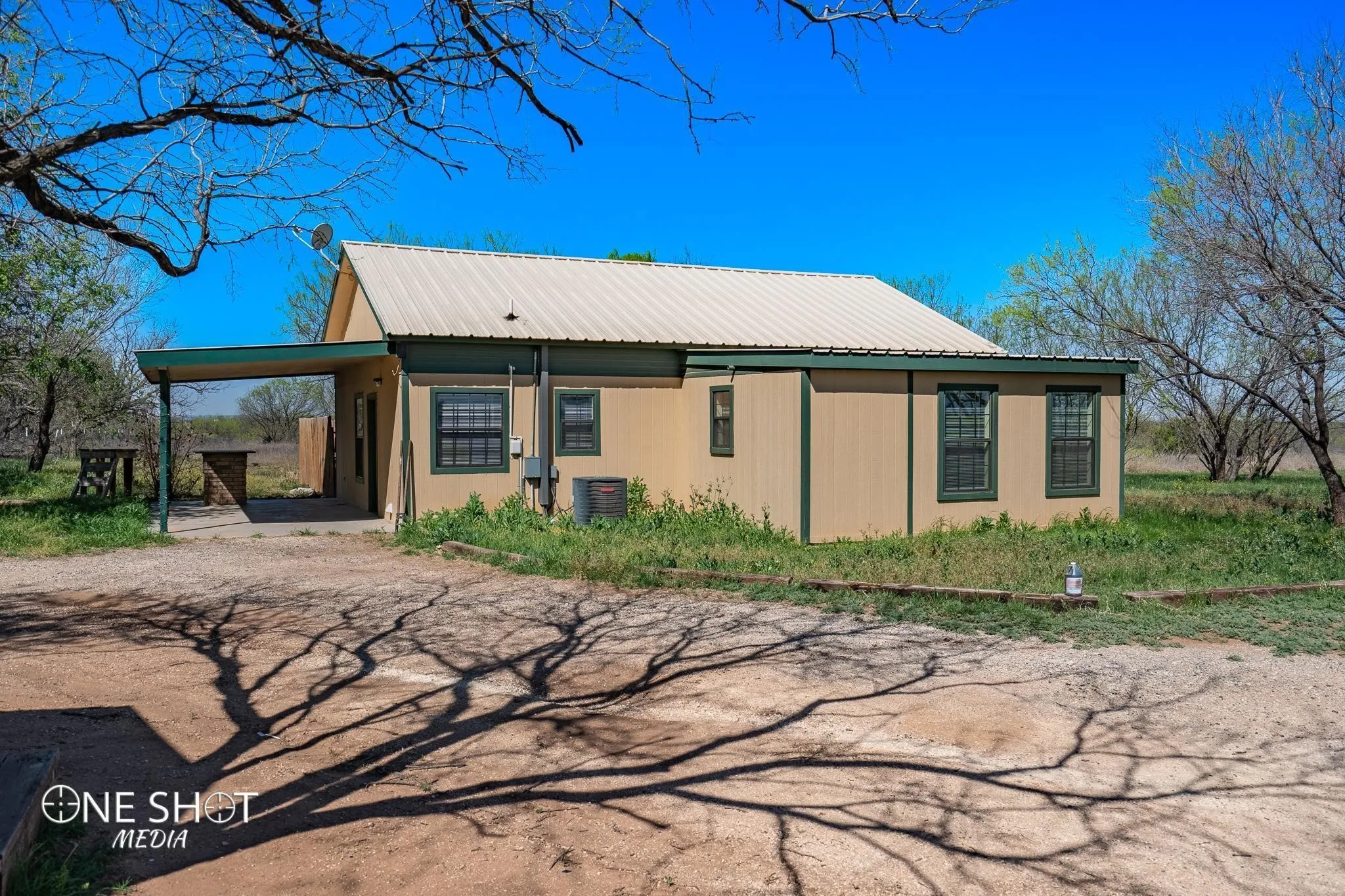 Single Family Residence For Rent in Taylor County , 542 Mccartney Lane, Tye, Texas 79563, 3 Bedroom, 2 Bathroom, Garage spaces, 1,650 Sqft, built in 2009, mls#21381202, Real Estate Agent in Tye, Homes For Rent in Taylor county, Homes For Rent in Tye, Realtor in Tye Texas, Real Estate Brokerage Independent Realty Texas, Luminita Cordes Realtor