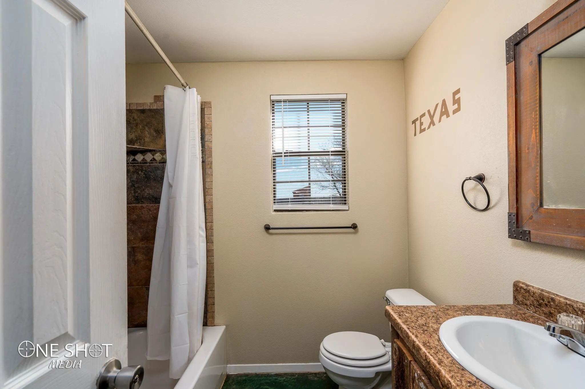 Single Family Residence For Rent in Taylor County , 542 Mccartney Lane, Tye, Texas 79563, 3 Bedroom, 2 Bathroom, Garage spaces, 1,650 Sqft, built in 2009, mls#21381202, Real Estate Agent in Tye, Homes For Rent in Taylor county, Homes For Rent in Tye, Realtor in Tye Texas, Real Estate Brokerage Independent Realty Texas, Luminita Cordes Realtor