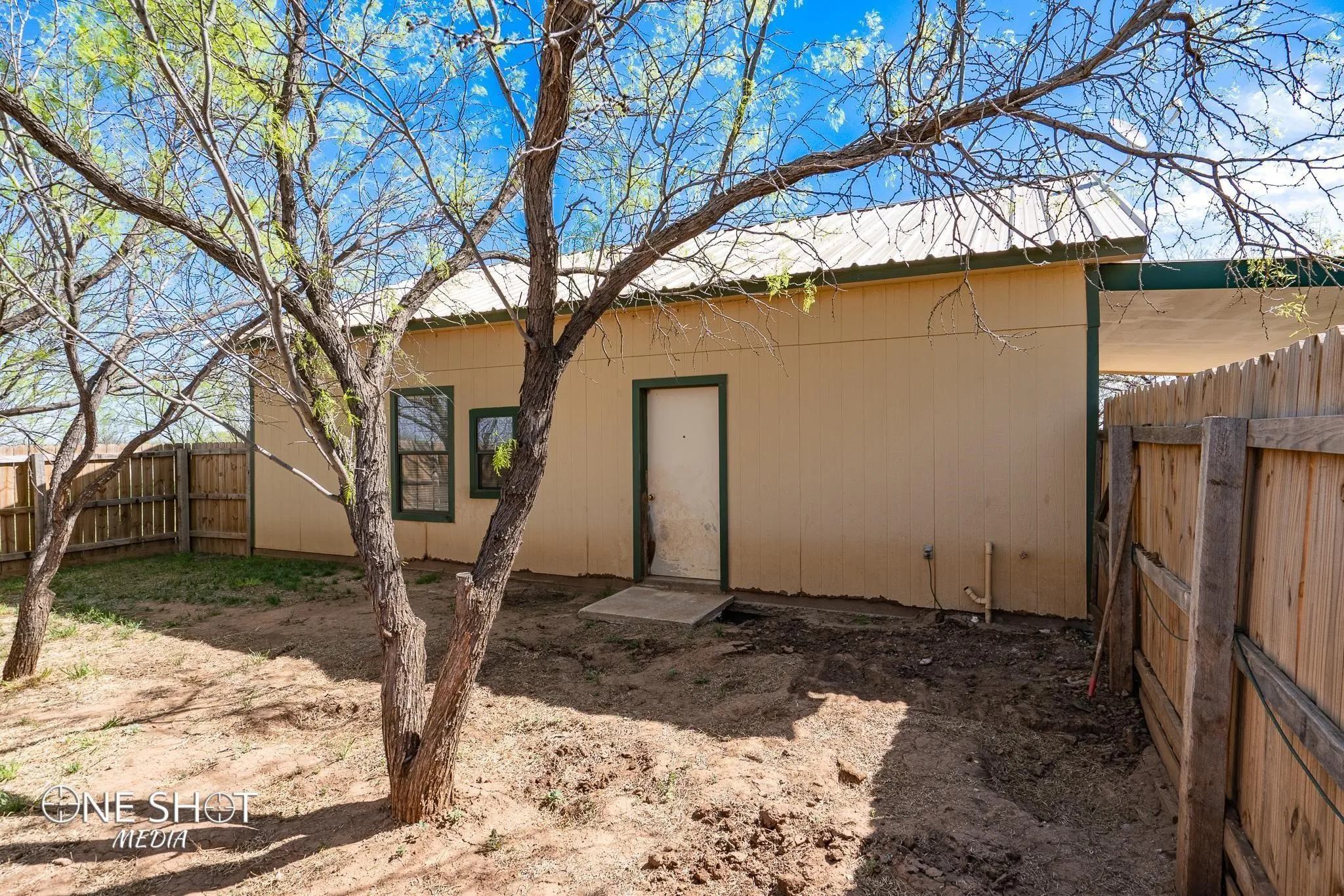 Single Family Residence For Rent in Taylor County , 542 Mccartney Lane, Tye, Texas 79563, 3 Bedroom, 2 Bathroom, Garage spaces, 1,650 Sqft, built in 2009, mls#21381202, Real Estate Agent in Tye, Homes For Rent in Taylor county, Homes For Rent in Tye, Realtor in Tye Texas, Real Estate Brokerage Independent Realty Texas, Luminita Cordes Realtor