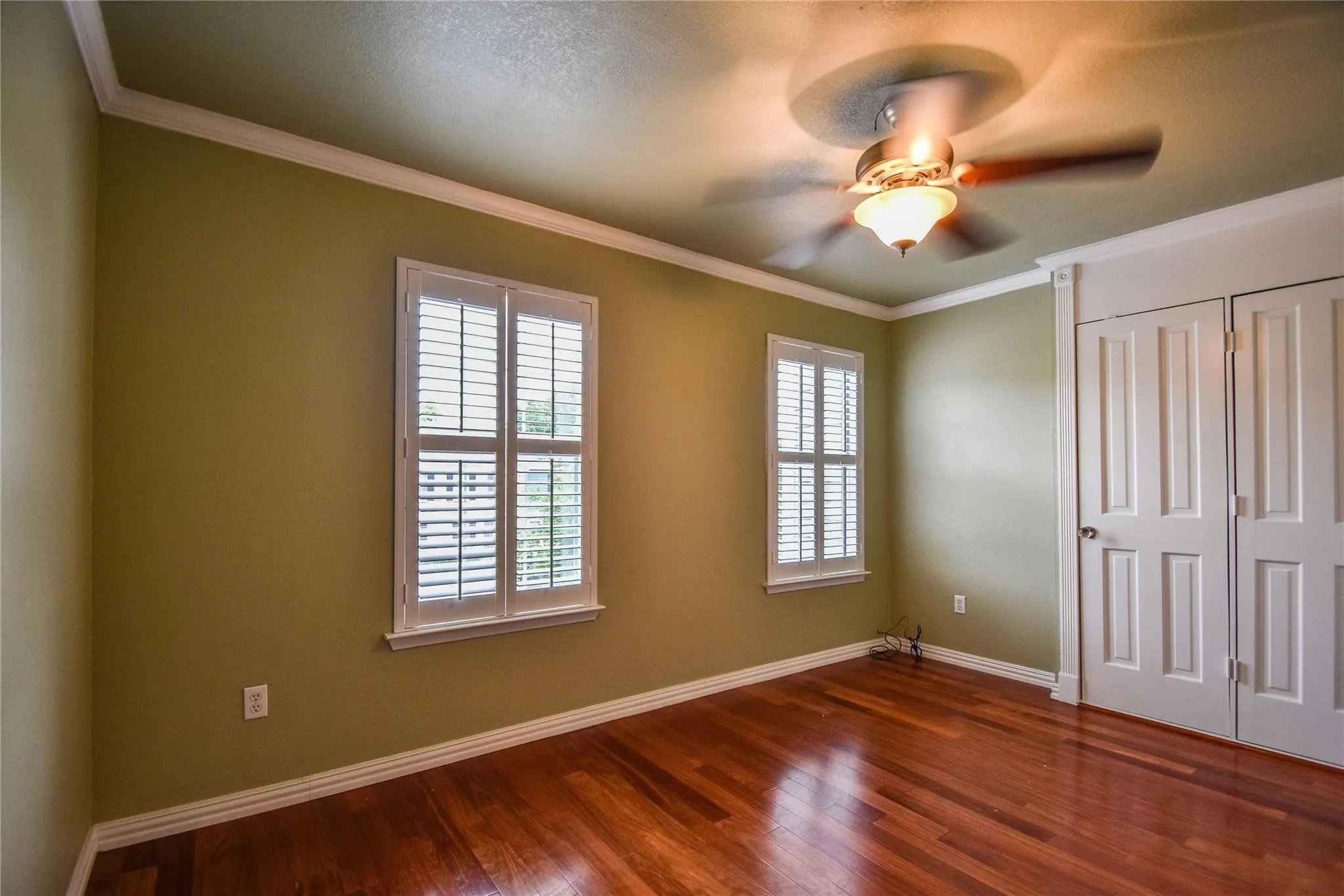 Townhouse For Rent in Tarrant County , 87 Winchester Drive, Euless, Texas 76039, 2 Bedroom, 2 Bathroom, Garage spaces, 1,120 Sqft, built in 1983, mls#21381219, Real Estate Agent in Euless, Homes For Rent in Tarrant county, Homes For Rent in Euless, Realtor in Euless Texas, Real Estate Brokerage Independent Realty Texas, Luminita Cordes Realtor