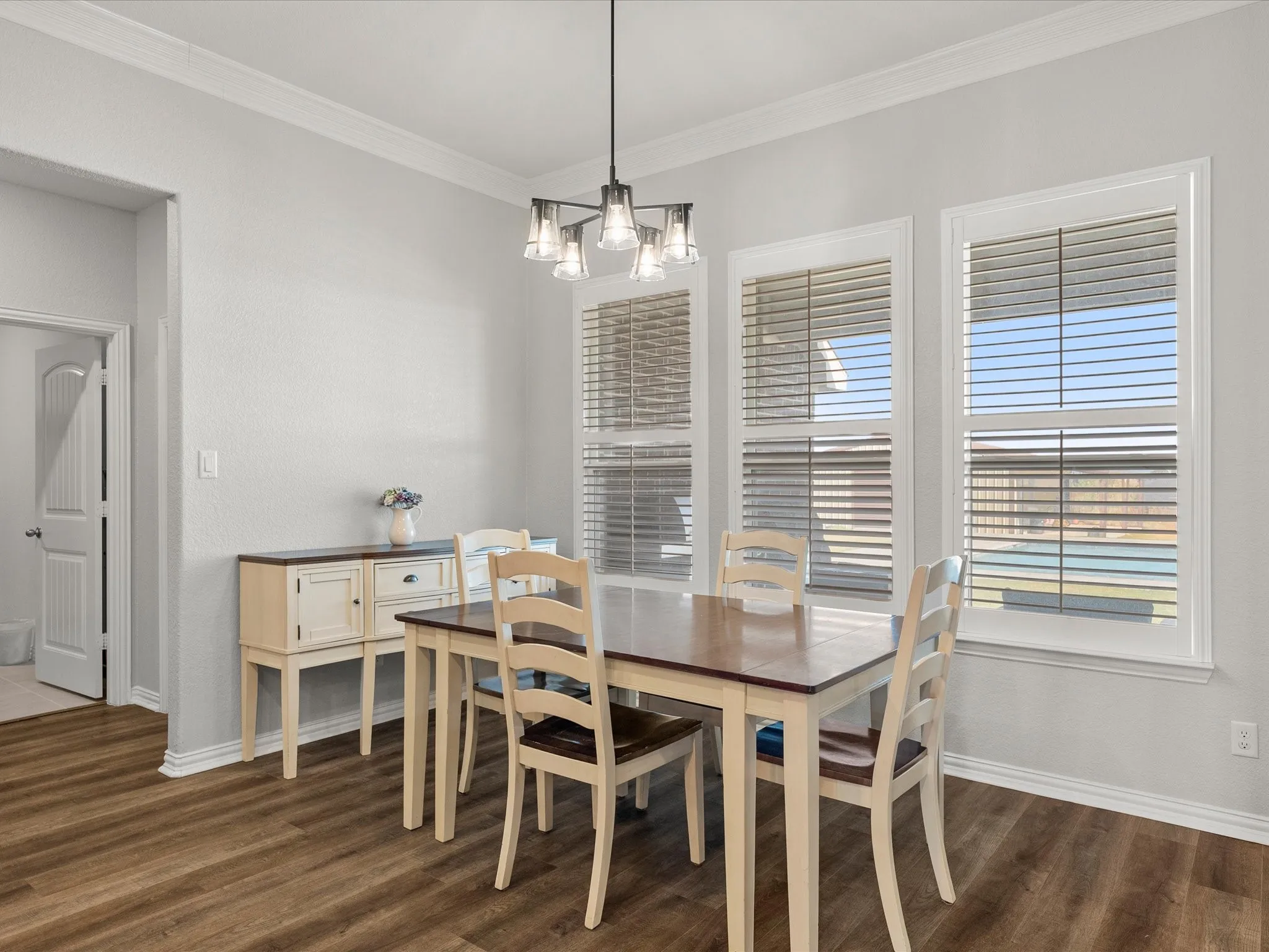 breakfast nook