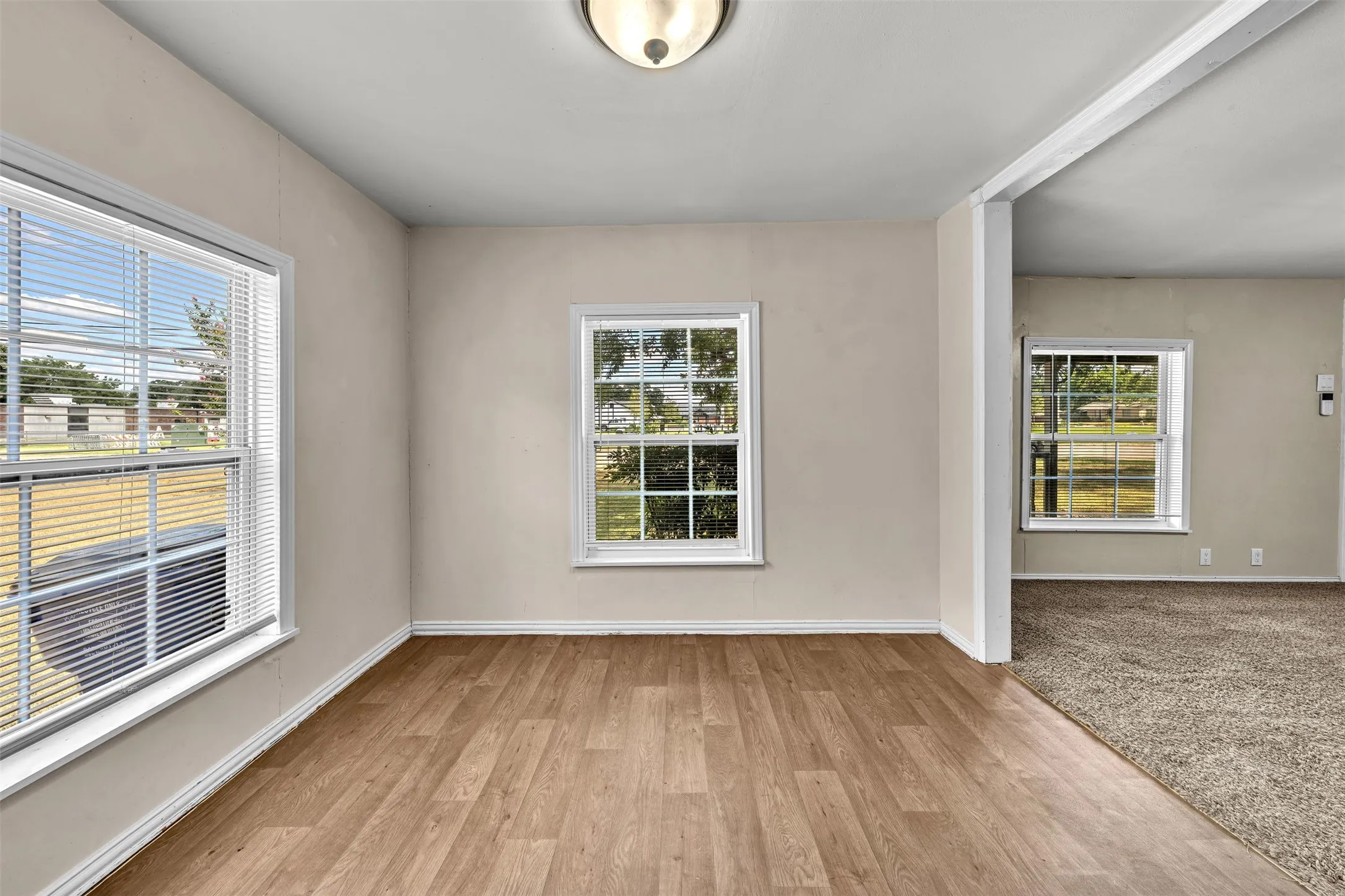 Single Family Residence For Rent in Tarrant County , 107 Brown Street, Mansfield, Texas 76063, 3 Bedroom, 2 Bathroom, Garage spaces, 1,288 Sqft, built in 1930, mls#21381205, Real Estate Agent in Mansfield, Homes For Rent in Tarrant county, Homes For Rent in Mansfield, Realtor in Mansfield Texas, Real Estate Brokerage Independent Realty Texas, Luminita Cordes Realtor
