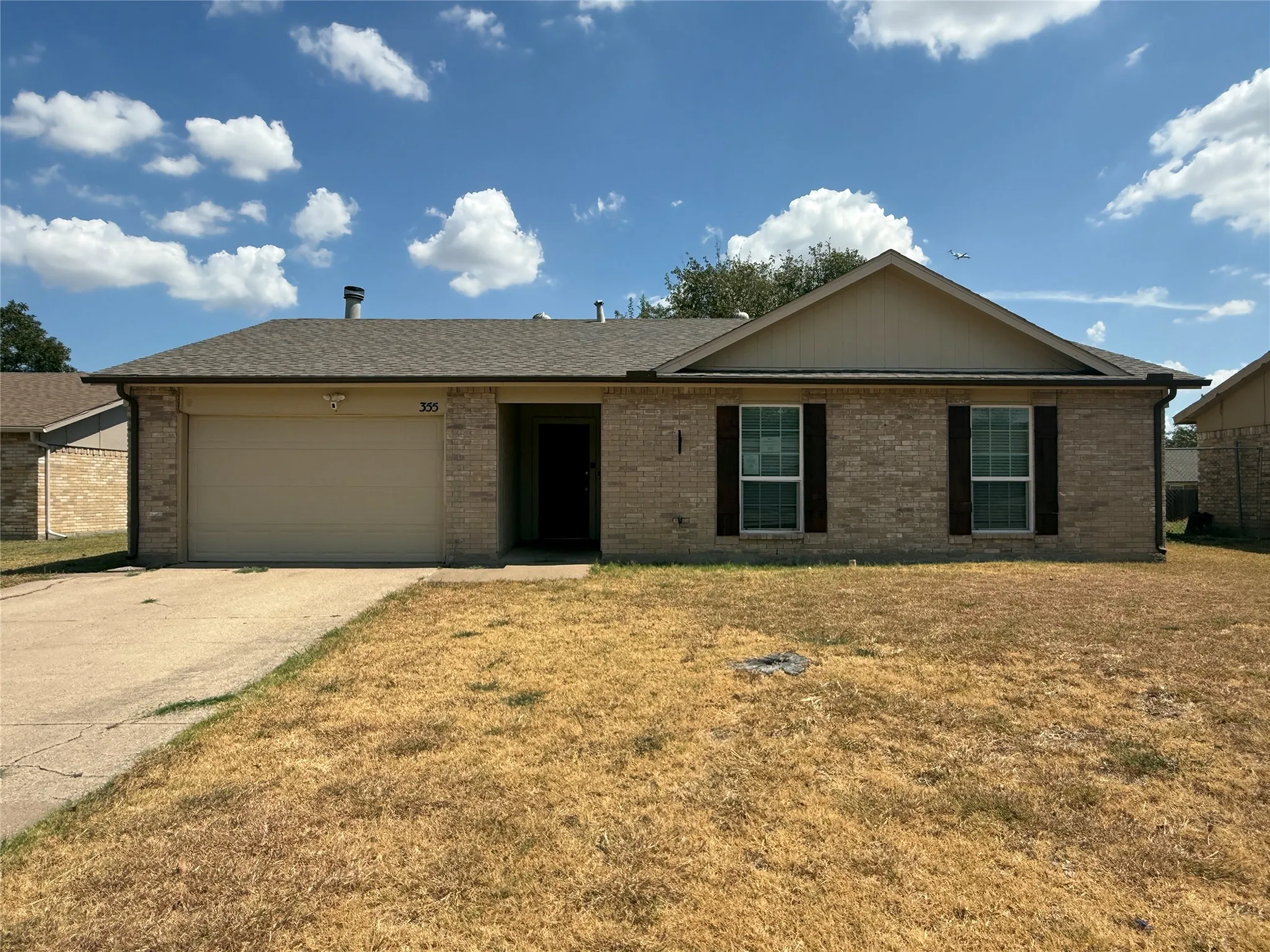 Single Family Residence For Sale in Tarrant County , 355 Ridgecrest Drive, Saginaw, Texas 76179, 3 Bedroom, 2 Bathroom, 2 Garage spaces, 1,439 Sqft, built in 1980, mls#21381214, Real Estate Agent in Saginaw, Homes For Sale in Tarrant county, Homes For Sale in Saginaw, Realtor in Saginaw Texas, Real Estate Brokerage Independent Realty Texas, Luminita Cordes Realtor