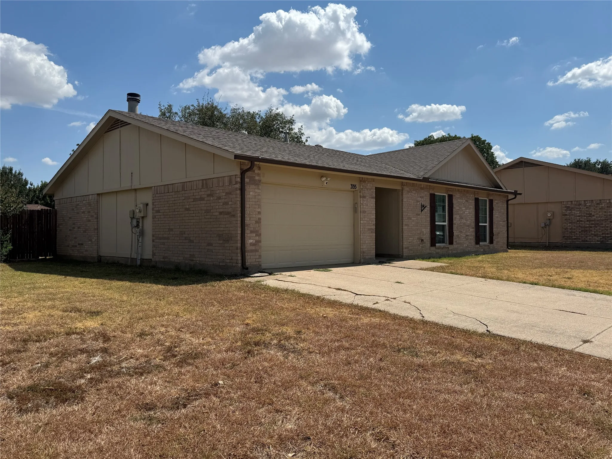 Single Family Residence For Sale in Tarrant County , 355 Ridgecrest Drive, Saginaw, Texas 76179, 3 Bedroom, 2 Bathroom, 2 Garage spaces, 1,439 Sqft, built in 1980, mls#21381214, Real Estate Agent in Saginaw, Homes For Sale in Tarrant county, Homes For Sale in Saginaw, Realtor in Saginaw Texas, Real Estate Brokerage Independent Realty Texas, Luminita Cordes Realtor