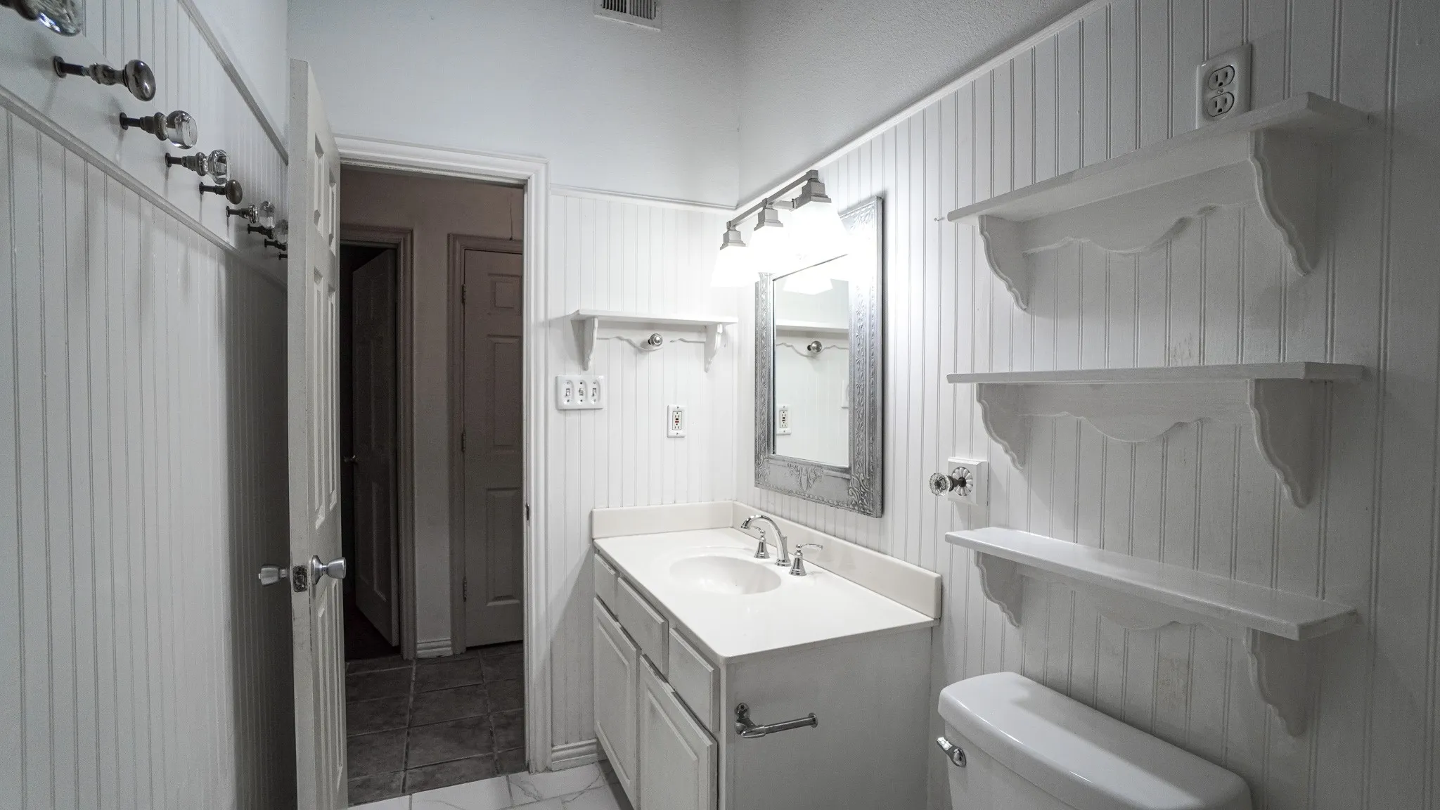 Single Family Residence For Rent in Rockwall County , 1044 N King Road, Fate, Texas 75189, 2 Bedroom, 1 Bathroom, Garage spaces, 864 Sqft, built in 2001, mls#21380903, Real Estate Agent in Fate, Homes For Rent in Rockwall county, Homes For Rent in Fate, Realtor in Fate Texas, Real Estate Brokerage Independent Realty Texas, Luminita Cordes Realtor