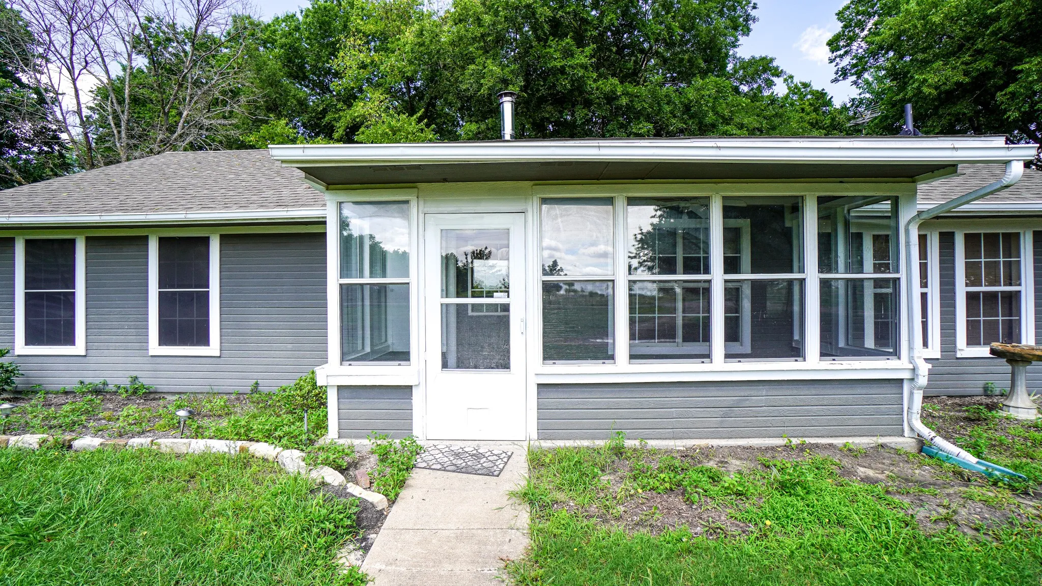 Single Family Residence For Rent in Rockwall County , 1044 N King Road, Fate, Texas 75189, 2 Bedroom, 1 Bathroom, Garage spaces, 864 Sqft, built in 2001, mls#21380903, Real Estate Agent in Fate, Homes For Rent in Rockwall county, Homes For Rent in Fate, Realtor in Fate Texas, Real Estate Brokerage Independent Realty Texas, Luminita Cordes Realtor