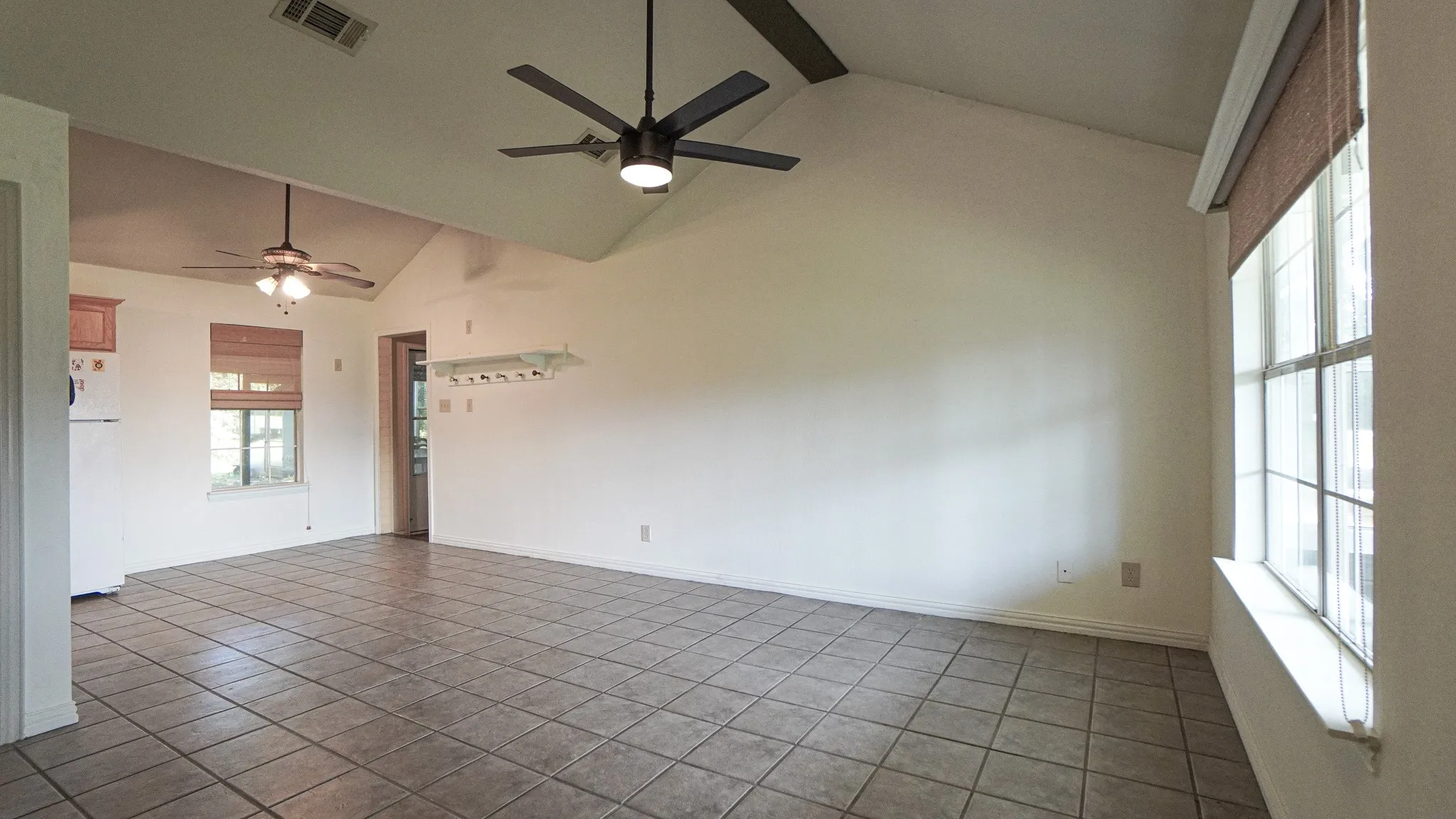 Single Family Residence For Rent in Rockwall County , 1044 N King Road, Fate, Texas 75189, 2 Bedroom, 1 Bathroom, Garage spaces, 864 Sqft, built in 2001, mls#21380903, Real Estate Agent in Fate, Homes For Rent in Rockwall county, Homes For Rent in Fate, Realtor in Fate Texas, Real Estate Brokerage Independent Realty Texas, Luminita Cordes Realtor