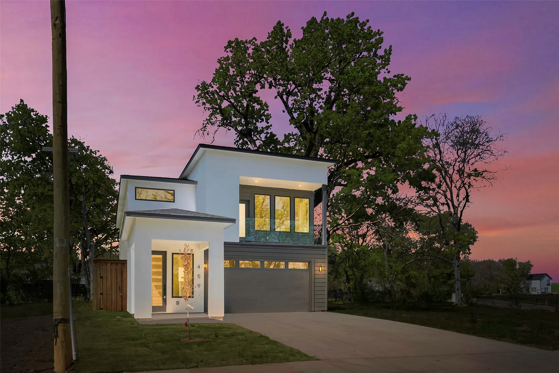 Single Family Residence For Sale in Dallas County , 459 Hart Street, Dallas, Texas 75203, 4 Bedroom, 3 Bathroom, 2 Garage spaces, 2,400 Sqft, built in 2025, mls#21381235, Real Estate Agent in Dallas, Homes For Sale in Dallas county, Homes For Sale in Dallas, Realtor in Dallas Texas, Real Estate Brokerage Independent Realty Texas, Luminita Cordes Realtor