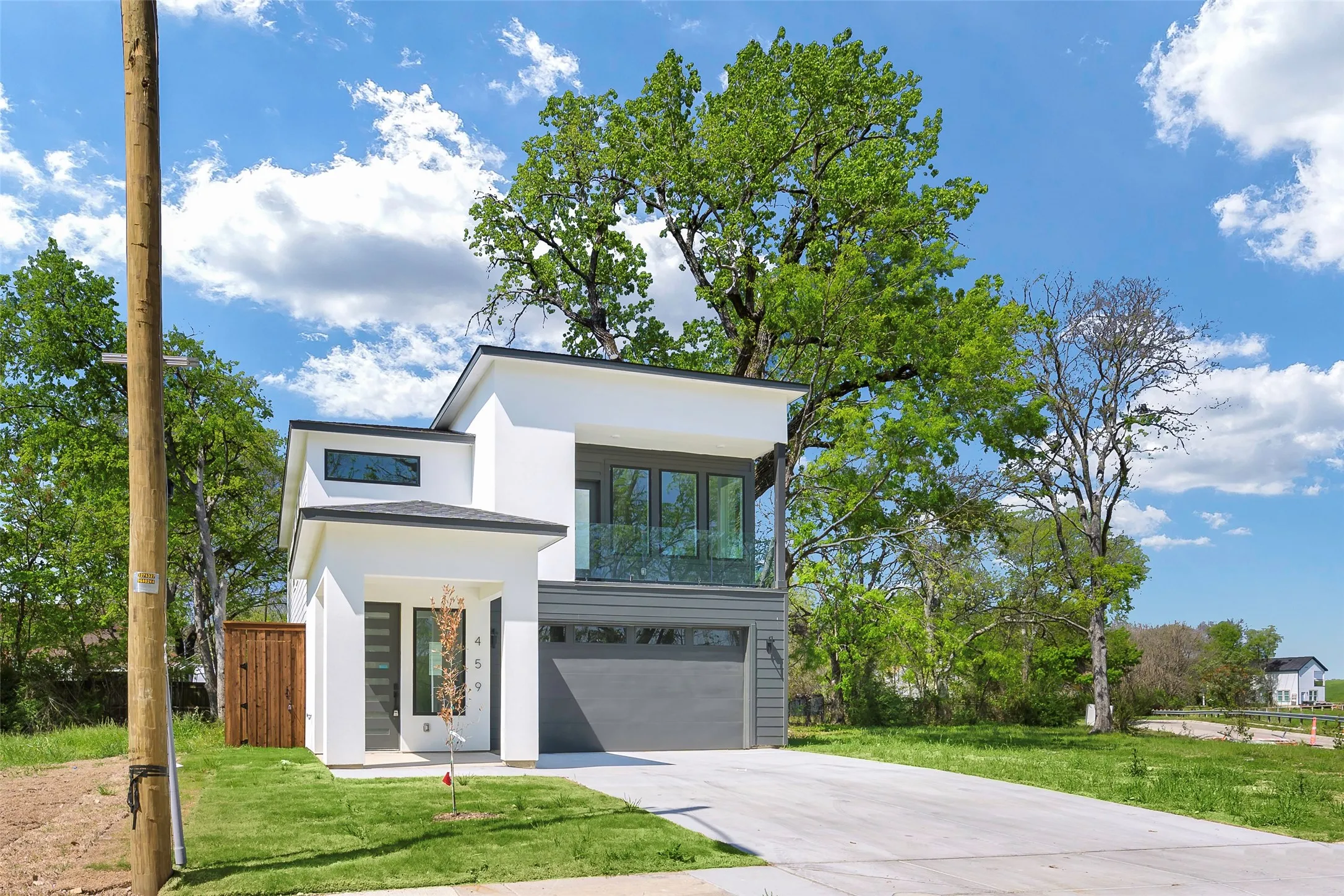 Single Family Residence For Sale in Dallas County , 459 Hart Street, Dallas, Texas 75203, 4 Bedroom, 3 Bathroom, 2 Garage spaces, 2,400 Sqft, built in 2025, mls#21381235, Real Estate Agent in Dallas, Homes For Sale in Dallas county, Homes For Sale in Dallas, Realtor in Dallas Texas, Real Estate Brokerage Independent Realty Texas, Luminita Cordes Realtor