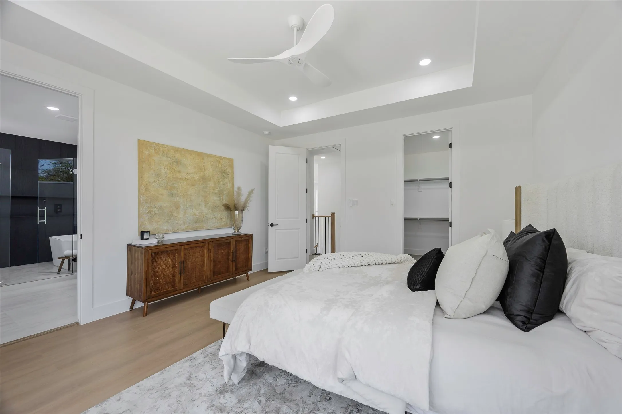 Single Family Residence For Sale in Dallas County , 459 Hart Street, Dallas, Texas 75203, 4 Bedroom, 3 Bathroom, 2 Garage spaces, 2,400 Sqft, built in 2025, mls#21381235, Real Estate Agent in Dallas, Homes For Sale in Dallas county, Homes For Sale in Dallas, Realtor in Dallas Texas, Real Estate Brokerage Independent Realty Texas, Luminita Cordes Realtor