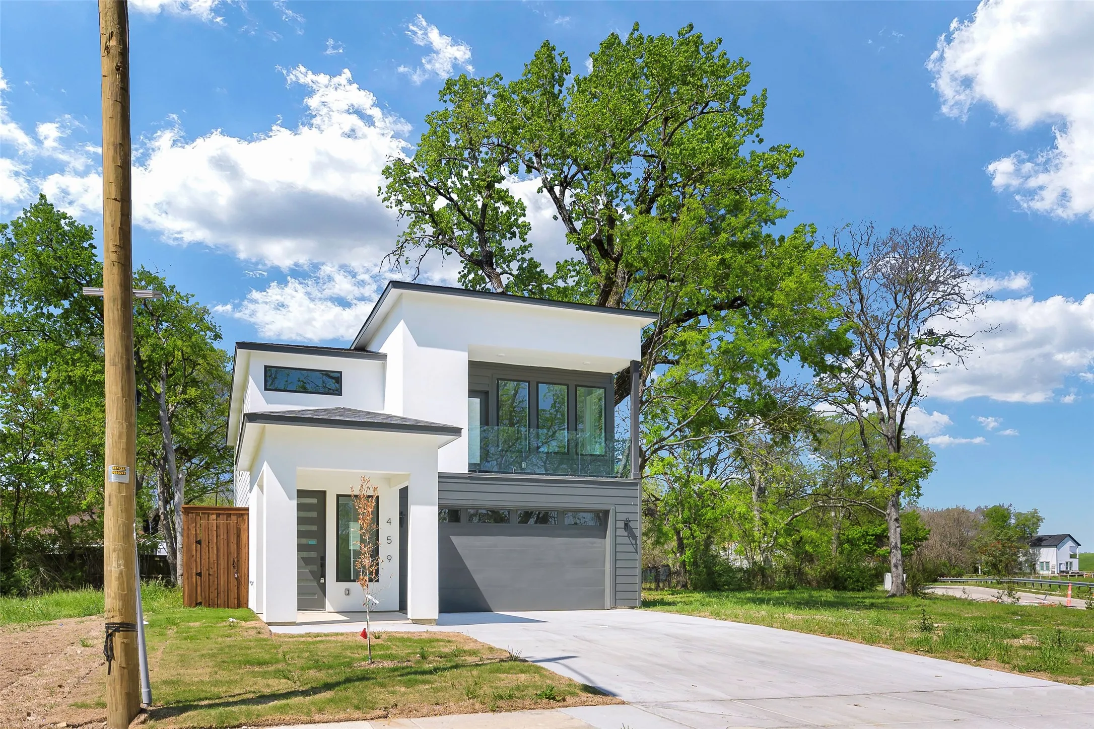 Single Family Residence For Sale in Dallas County , 459 Hart Street, Dallas, Texas 75203, 4 Bedroom, 3 Bathroom, 2 Garage spaces, 2,400 Sqft, built in 2025, mls#21381235, Real Estate Agent in Dallas, Homes For Sale in Dallas county, Homes For Sale in Dallas, Realtor in Dallas Texas, Real Estate Brokerage Independent Realty Texas, Luminita Cordes Realtor