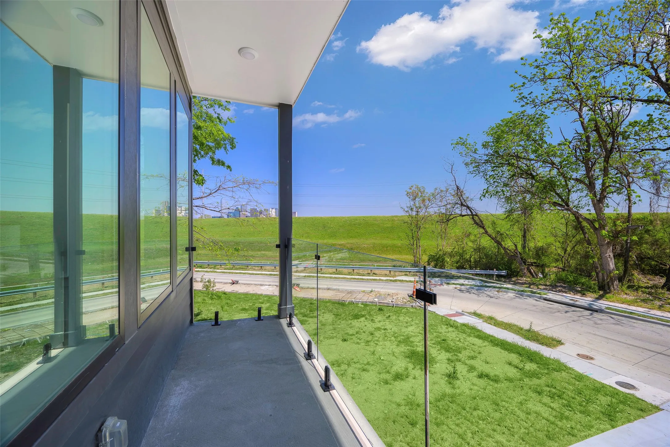 Single Family Residence For Sale in Dallas County , 459 Hart Street, Dallas, Texas 75203, 4 Bedroom, 3 Bathroom, 2 Garage spaces, 2,400 Sqft, built in 2025, mls#21381235, Real Estate Agent in Dallas, Homes For Sale in Dallas county, Homes For Sale in Dallas, Realtor in Dallas Texas, Real Estate Brokerage Independent Realty Texas, Luminita Cordes Realtor