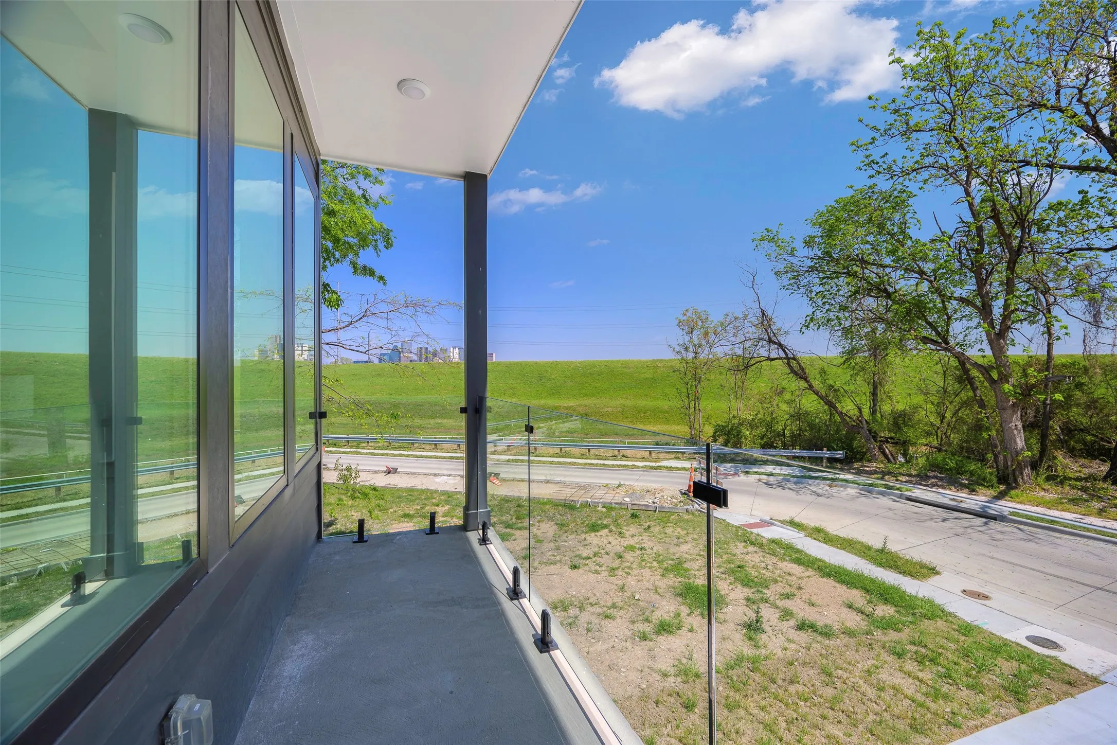 Single Family Residence For Sale in Dallas County , 459 Hart Street, Dallas, Texas 75203, 4 Bedroom, 3 Bathroom, 2 Garage spaces, 2,400 Sqft, built in 2025, mls#21381235, Real Estate Agent in Dallas, Homes For Sale in Dallas county, Homes For Sale in Dallas, Realtor in Dallas Texas, Real Estate Brokerage Independent Realty Texas, Luminita Cordes Realtor