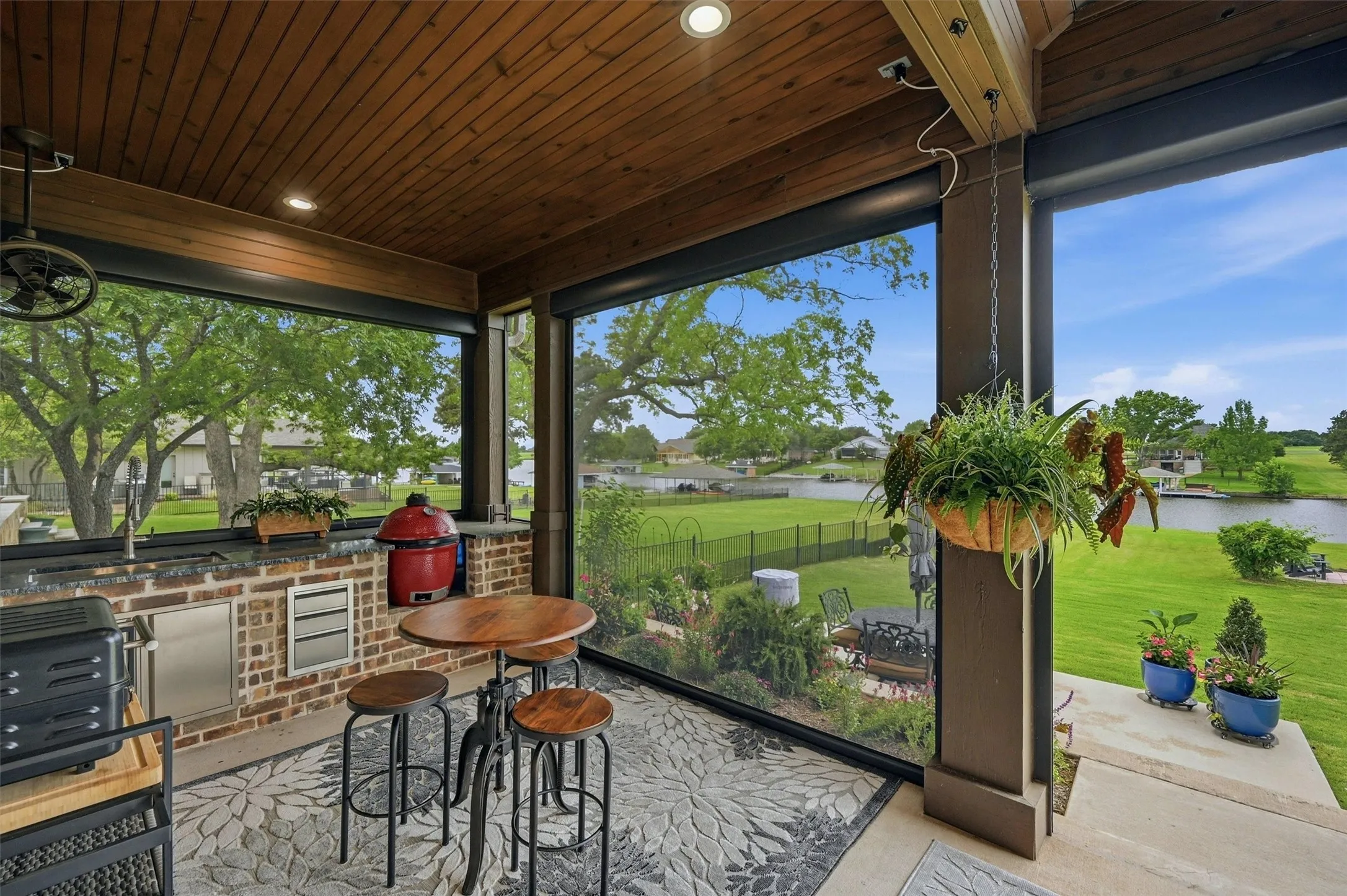 Single Family Residence For Sale in Cooke County , 613 Kiowa Drive W, Lake Kiowa, Texas 76240, 4 Bedroom, 5 Bathroom, 2 Garage spaces, 3,653 Sqft, built in 2021, mls#21381181, Real Estate Agent in Lake Kiowa, Homes For Sale in Cooke county, Homes For Sale in Lake Kiowa, Realtor in Lake Kiowa Texas, Real Estate Brokerage Independent Realty Texas, Luminita Cordes Realtor