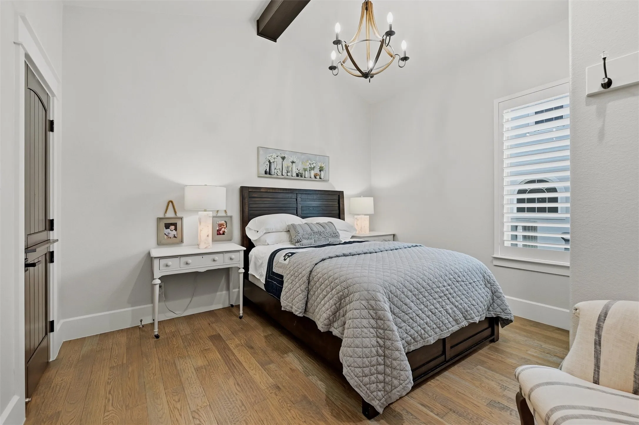 Single Family Residence For Sale in Cooke County , 613 Kiowa Drive W, Lake Kiowa, Texas 76240, 4 Bedroom, 5 Bathroom, 2 Garage spaces, 3,653 Sqft, built in 2021, mls#21381181, Real Estate Agent in Lake Kiowa, Homes For Sale in Cooke county, Homes For Sale in Lake Kiowa, Realtor in Lake Kiowa Texas, Real Estate Brokerage Independent Realty Texas, Luminita Cordes Realtor