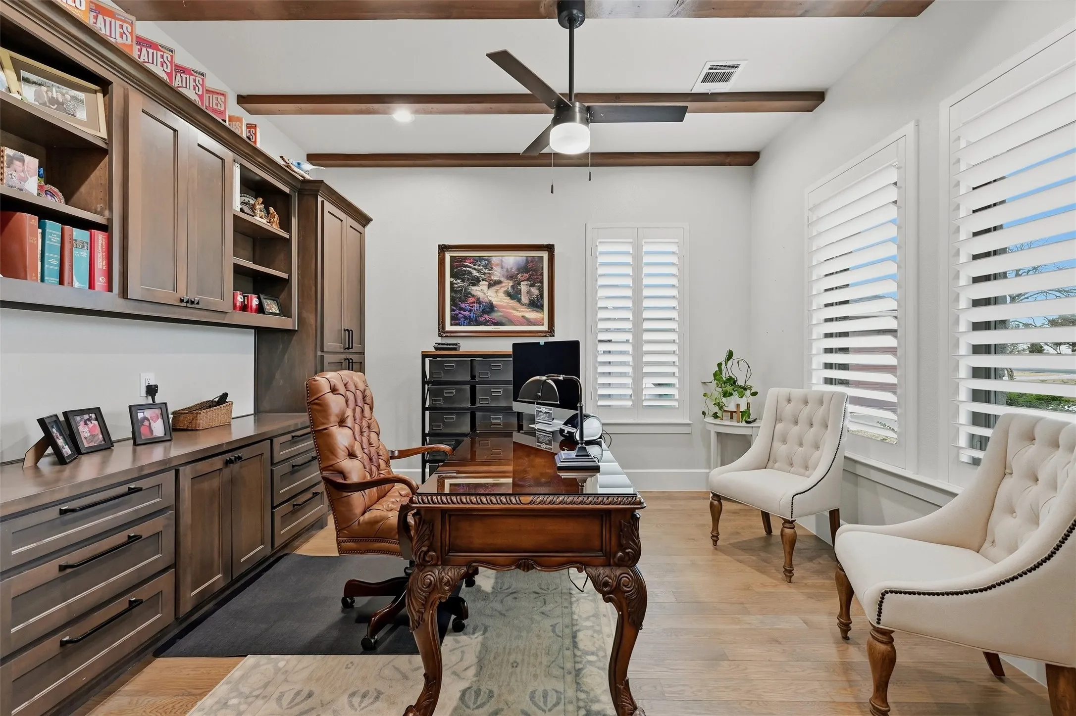 Single Family Residence For Sale in Cooke County , 613 Kiowa Drive W, Lake Kiowa, Texas 76240, 4 Bedroom, 5 Bathroom, 2 Garage spaces, 3,653 Sqft, built in 2021, mls#21381181, Real Estate Agent in Lake Kiowa, Homes For Sale in Cooke county, Homes For Sale in Lake Kiowa, Realtor in Lake Kiowa Texas, Real Estate Brokerage Independent Realty Texas, Luminita Cordes Realtor