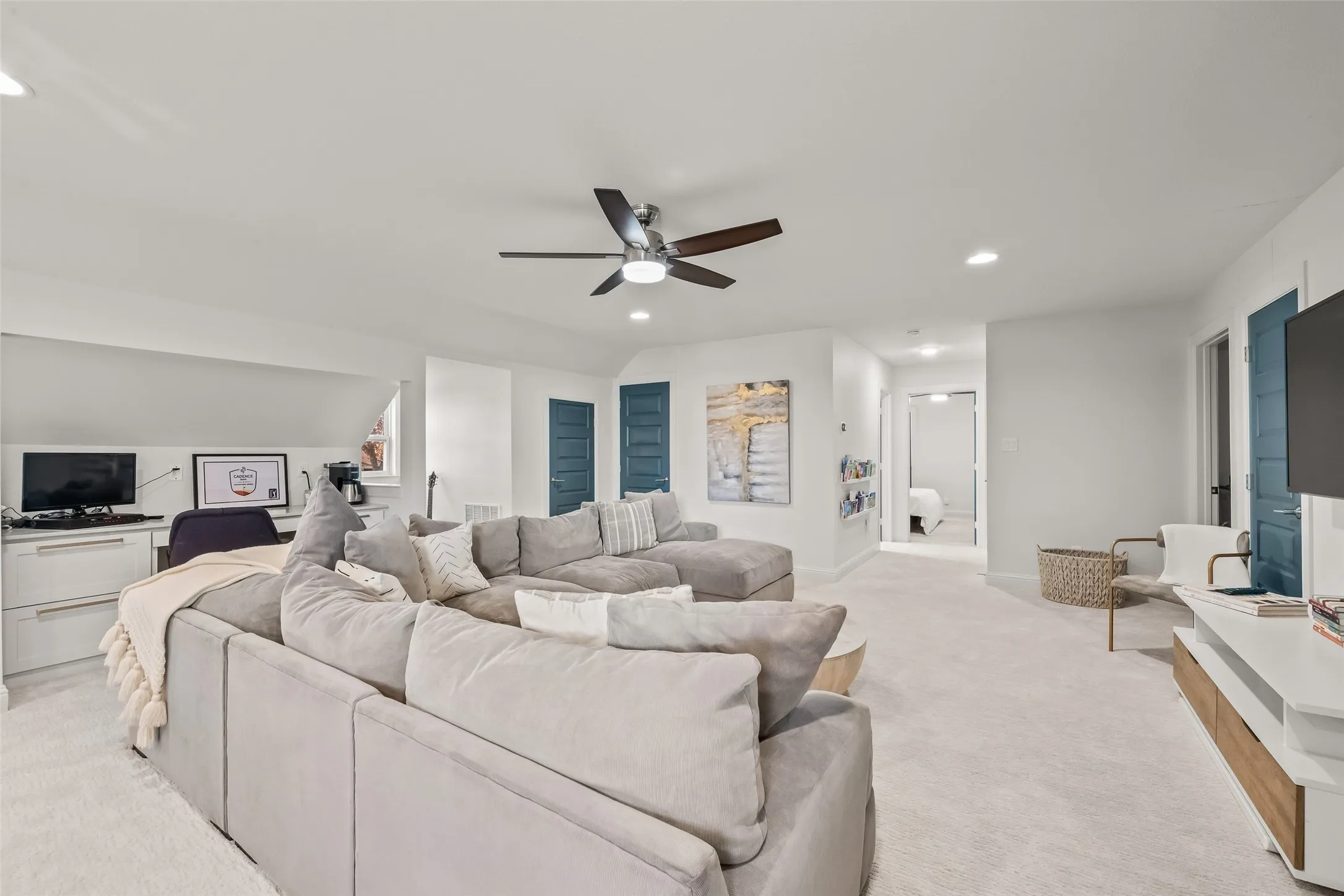 Single Family Residence For Sale in Tarrant County , 6500 Dakar Road W, Fort Worth, Texas 76116, 4 Bedroom, 4 Bathroom, 2 Garage spaces, 2,977 Sqft, built in 1961, mls#21374890, Real Estate Agent in Fort Worth, Homes For Sale in Tarrant county, Homes For Sale in Fort Worth, Realtor in Fort Worth Texas, Real Estate Brokerage Independent Realty Texas, Luminita Cordes Realtor