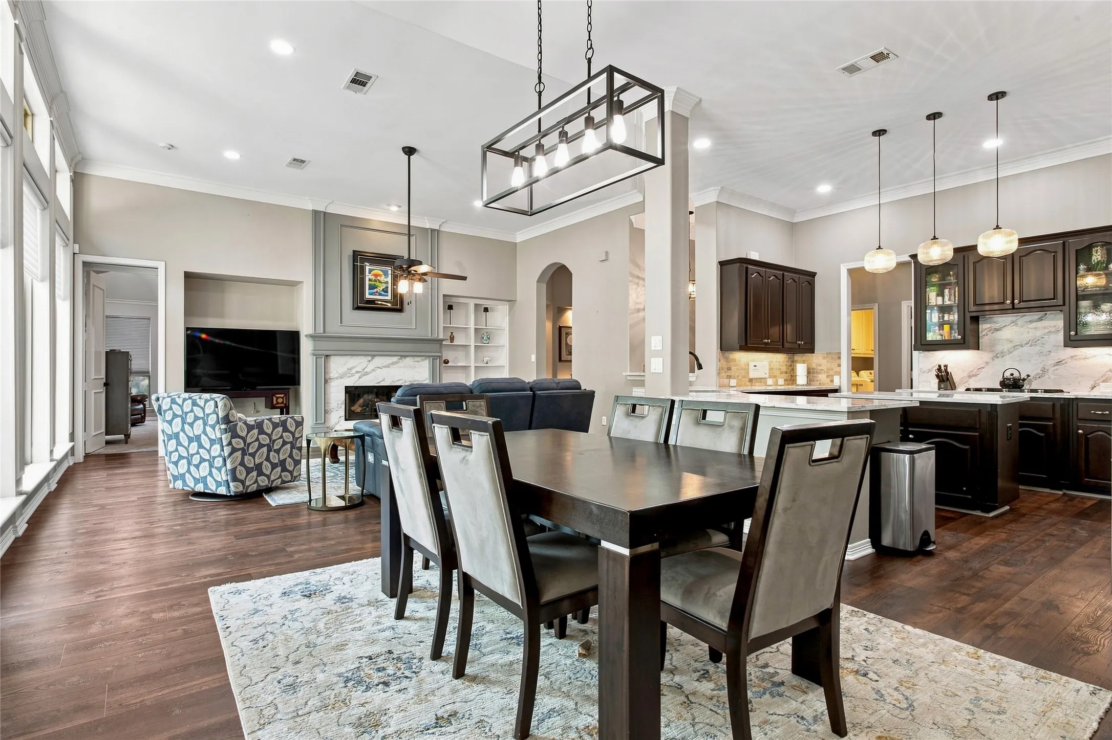 Single Family Residence For Sale in Denton County , 2105 Heather Ridge Court, Flower Mound, Texas 75028, 4 Bedroom, 3 Bathroom, 3 Garage spaces, 3,490 Sqft, built in 1999, mls#21375481, Real Estate Agent in Flower Mound, Homes For Sale in Denton county, Homes For Sale in Flower Mound, Realtor in Flower Mound Texas, Real Estate Brokerage Independent Realty Texas, Luminita Cordes Realtor