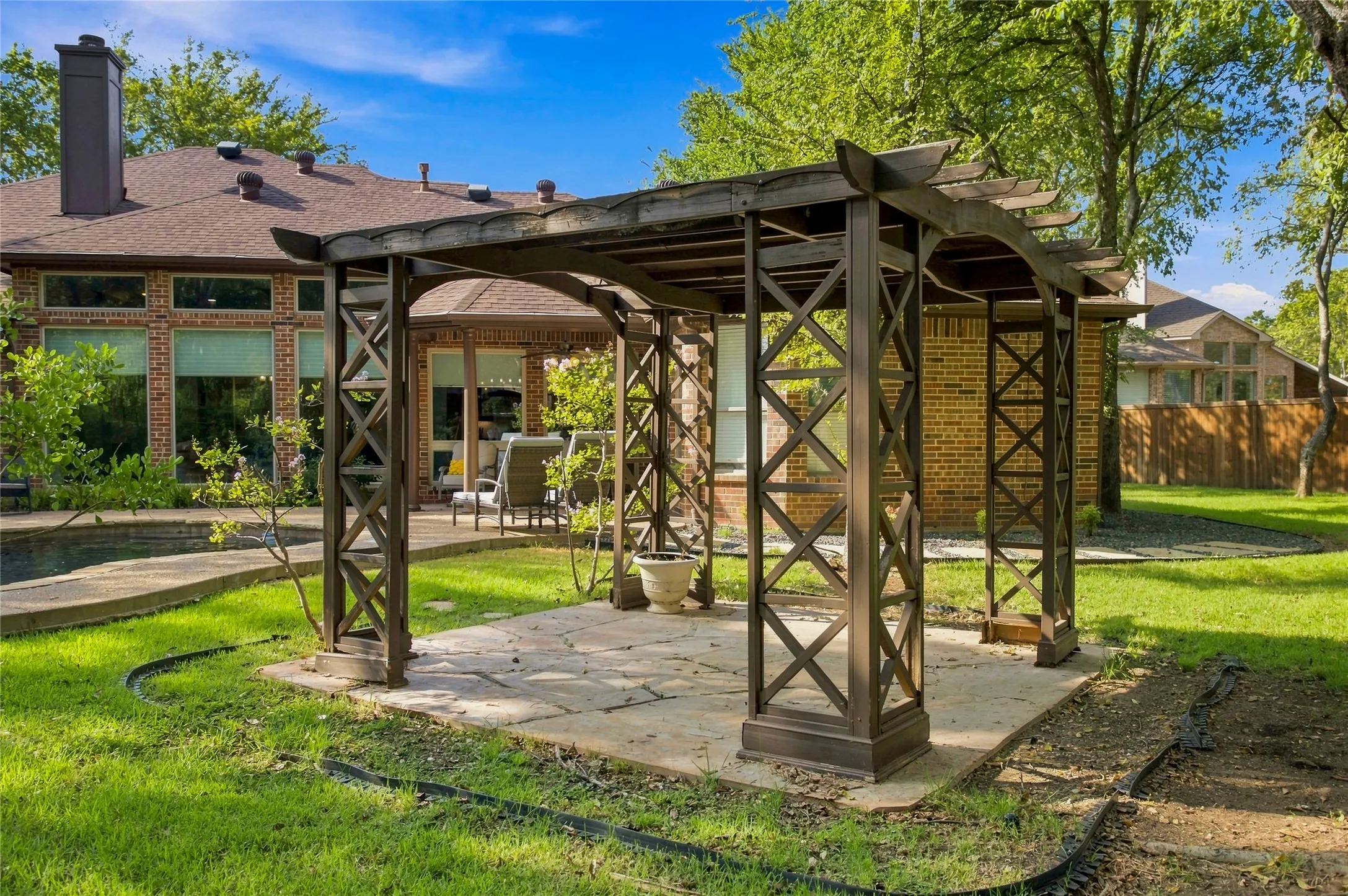 Single Family Residence For Sale in Denton County , 2105 Heather Ridge Court, Flower Mound, Texas 75028, 4 Bedroom, 3 Bathroom, 3 Garage spaces, 3,490 Sqft, built in 1999, mls#21375481, Real Estate Agent in Flower Mound, Homes For Sale in Denton county, Homes For Sale in Flower Mound, Realtor in Flower Mound Texas, Real Estate Brokerage Independent Realty Texas, Luminita Cordes Realtor