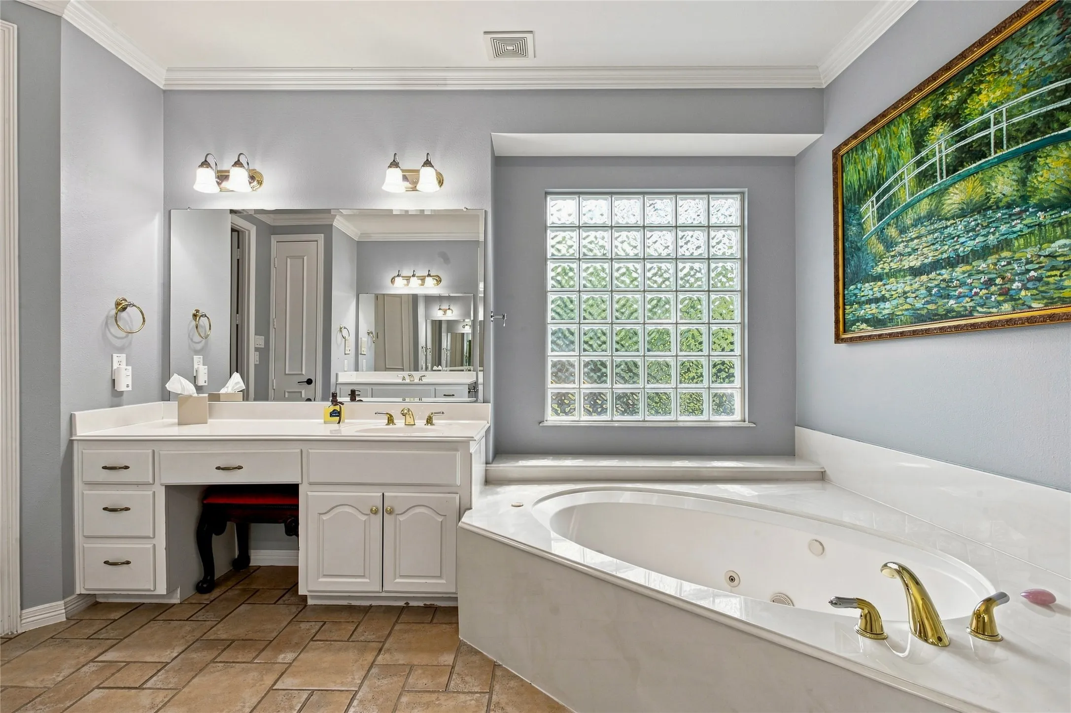 Single Family Residence For Sale in Denton County , 2105 Heather Ridge Court, Flower Mound, Texas 75028, 4 Bedroom, 3 Bathroom, 3 Garage spaces, 3,490 Sqft, built in 1999, mls#21375481, Real Estate Agent in Flower Mound, Homes For Sale in Denton county, Homes For Sale in Flower Mound, Realtor in Flower Mound Texas, Real Estate Brokerage Independent Realty Texas, Luminita Cordes Realtor