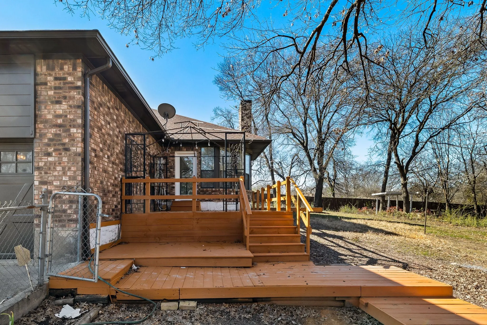Single Family Residence For Rent in Collin County , 2110 S Mcdonald Street, Mc Kinney, Texas 75069, 3 Bedroom, 2 Bathroom, 2 Garage spaces, 1,980 Sqft, built in 1981, mls#21381072, Real Estate Agent in Mc Kinney, Homes For Rent in Collin county, Homes For Rent in Mc Kinney, Realtor in Mc Kinney Texas, Real Estate Brokerage Independent Realty Texas, Luminita Cordes Realtor